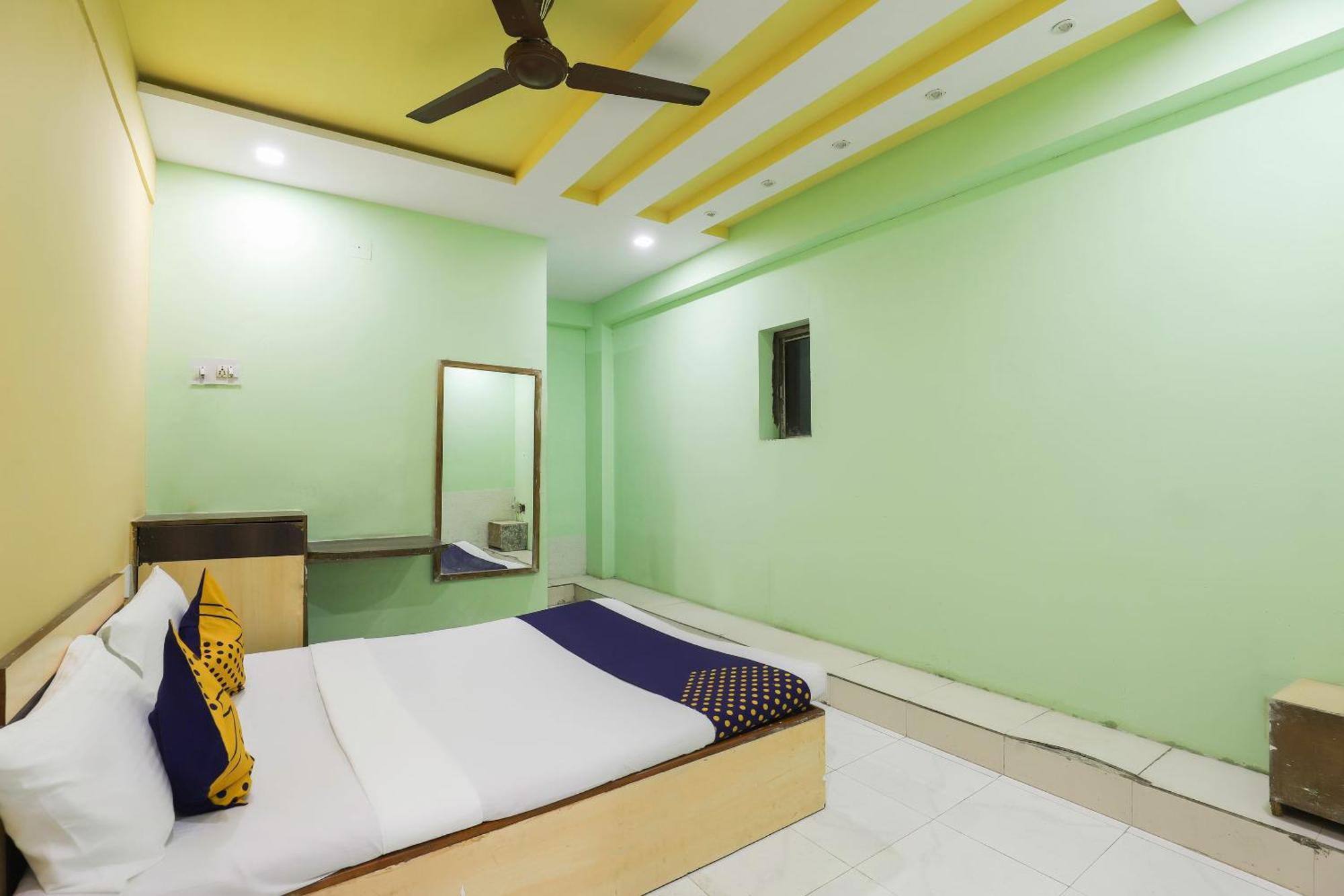 Spot On Sarovar Ahmedabad