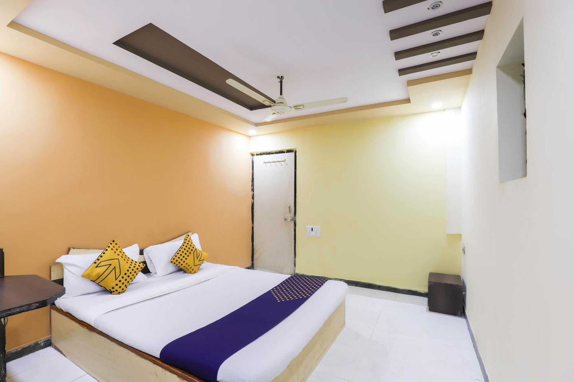 Hotel Spot On Sarovar