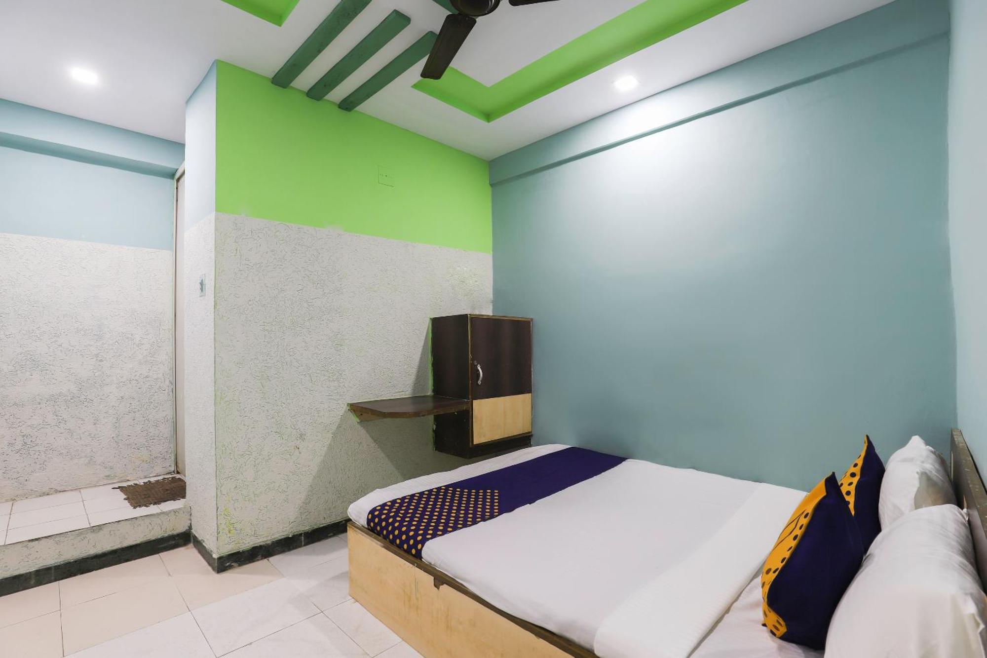 Spot On Sarovar Hotel *