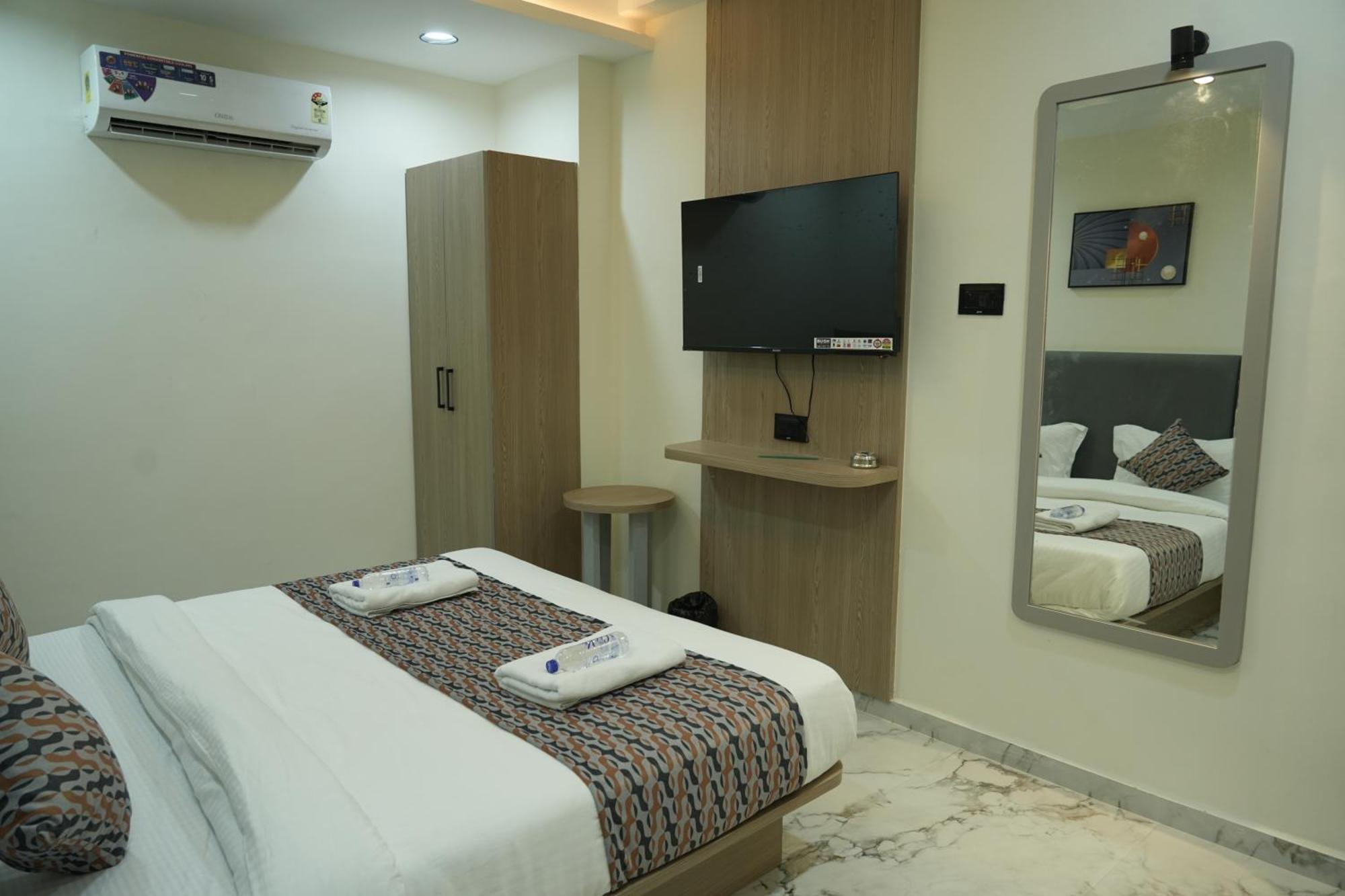 M Town Hotel 5*
