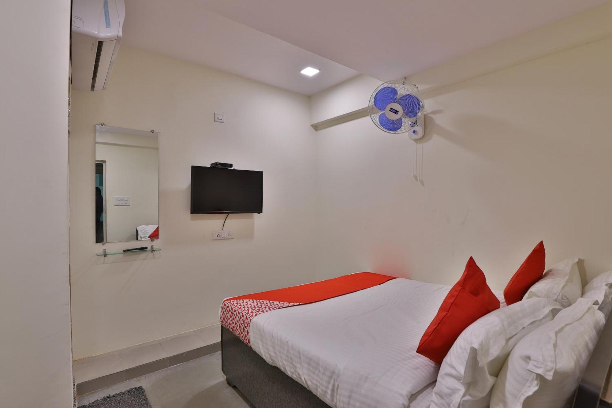 O New Suryam Hotel 3*