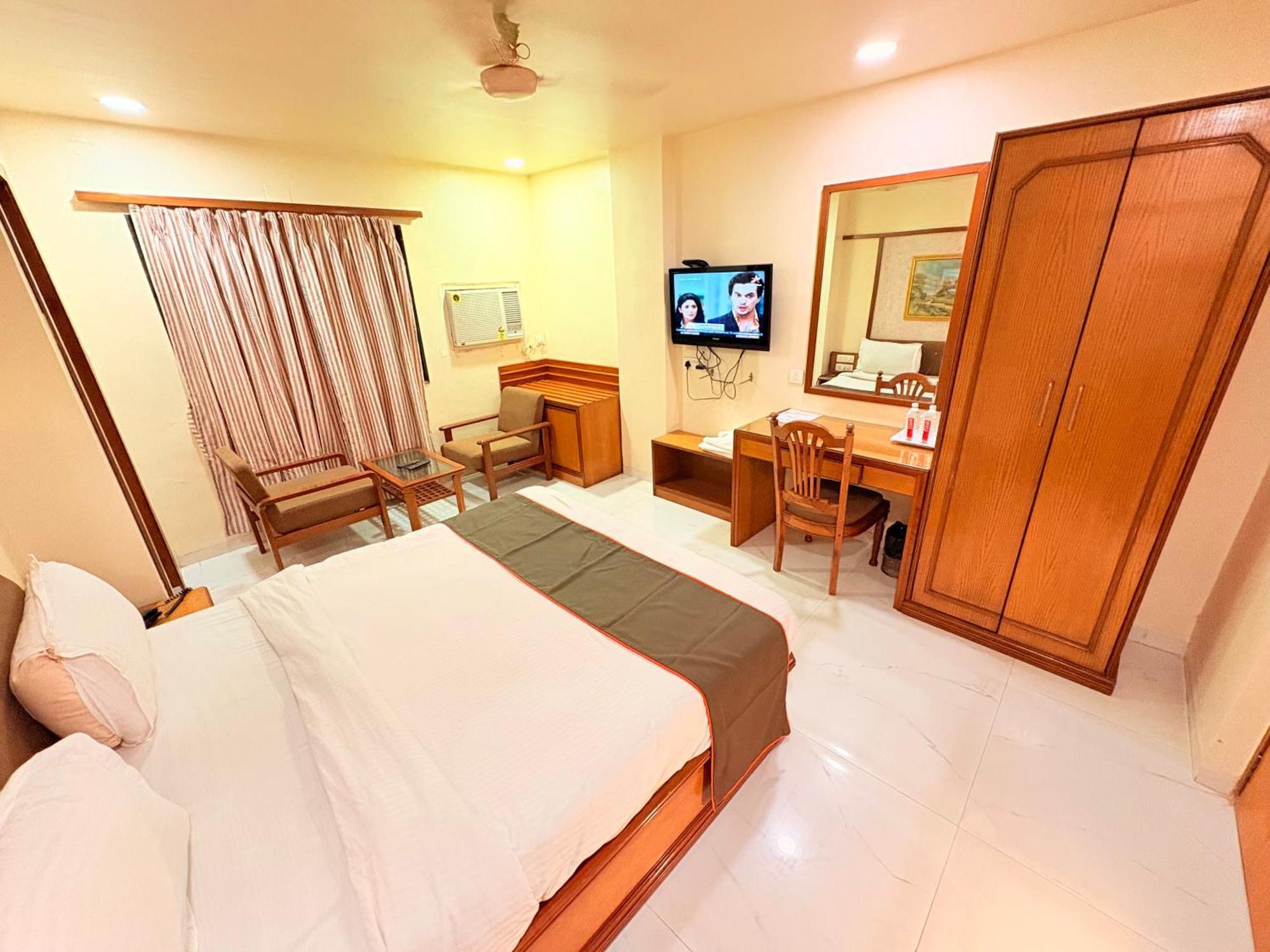 Vice President Hotel
