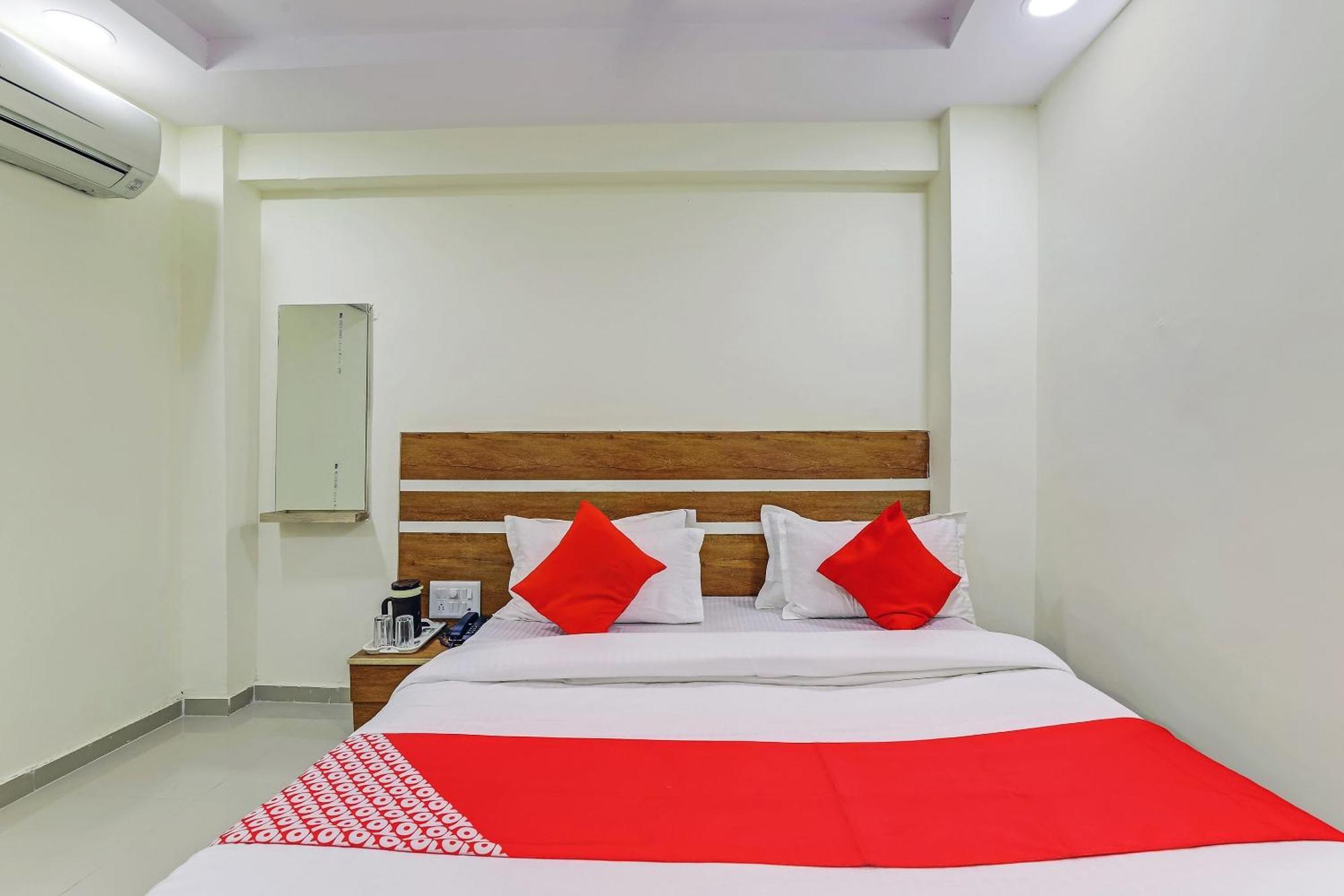 Hotel O Star Ahmedabad