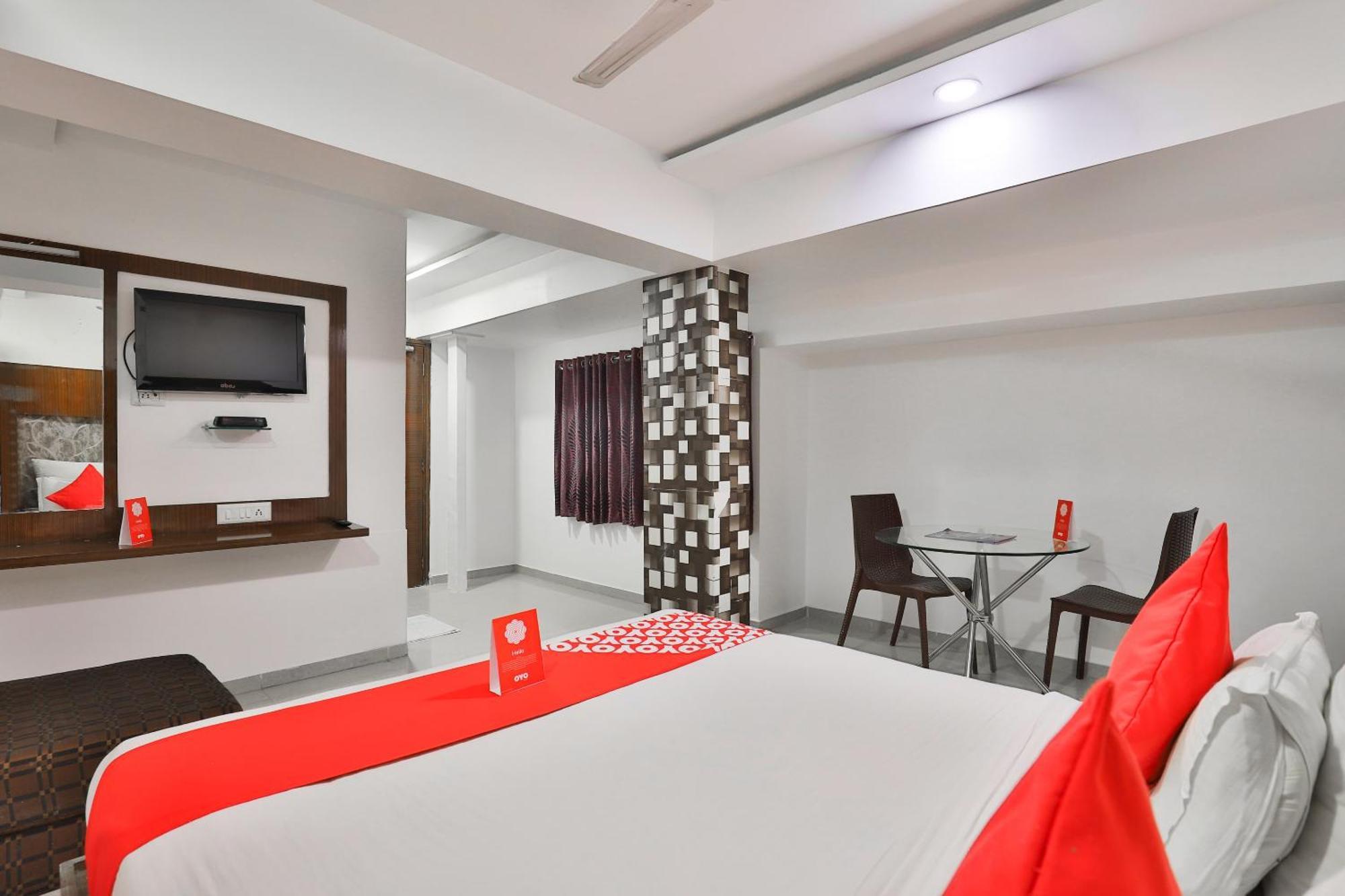 Hotel O Keshav