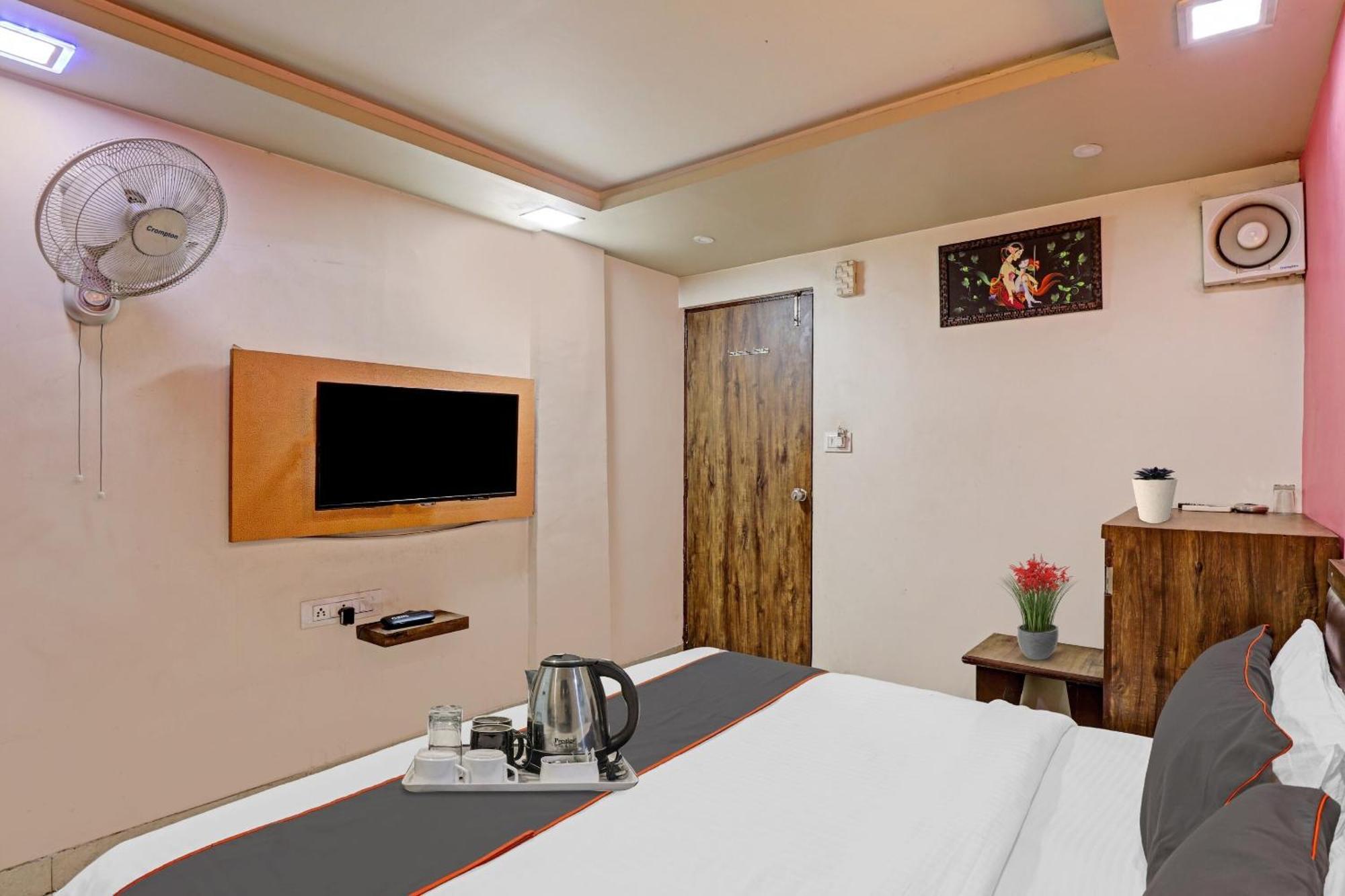 Hotel O Royal Ahmedabad