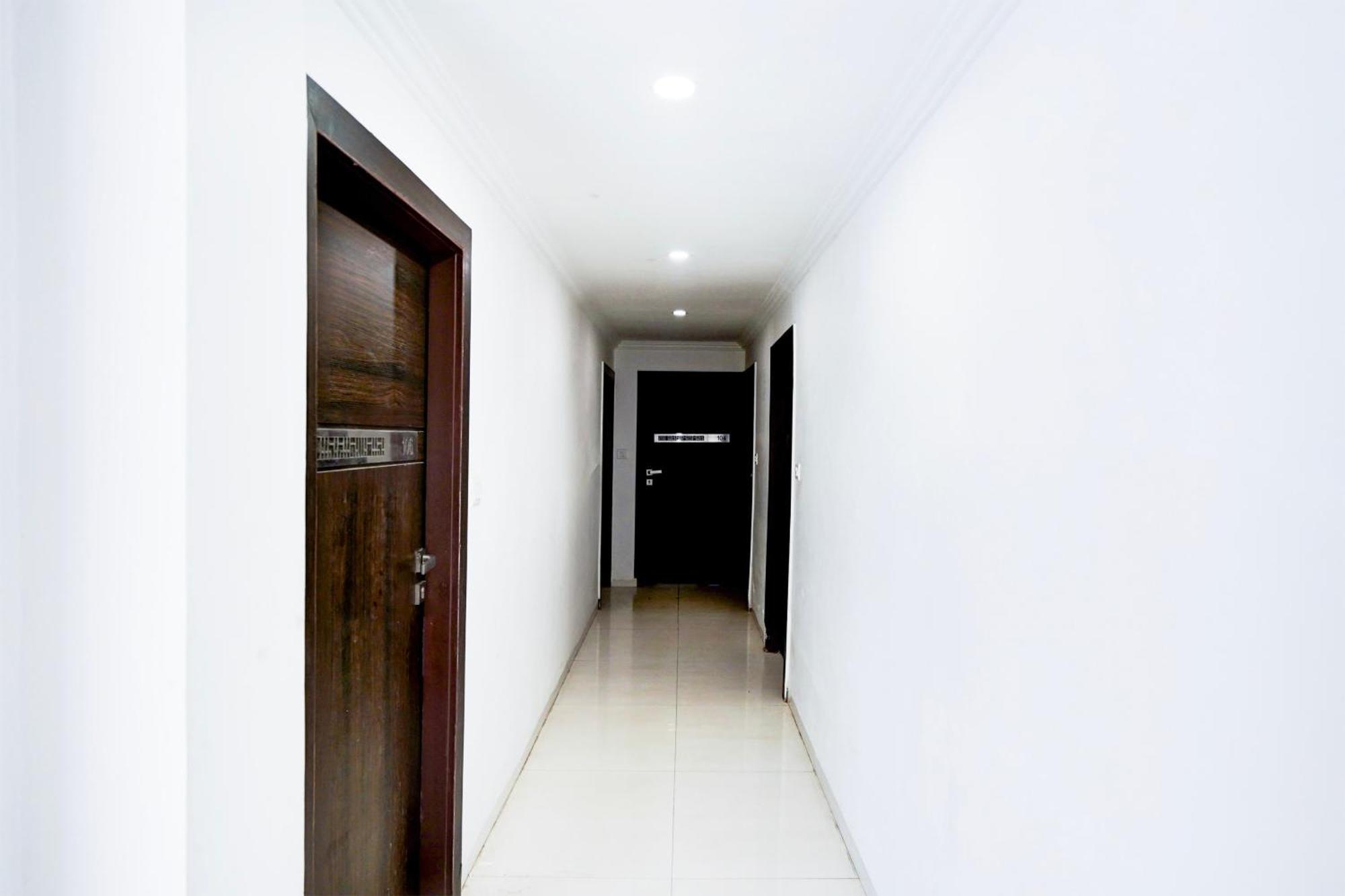 Super Collection O Maninagar Formerly Park Land 3* Ahmedabad