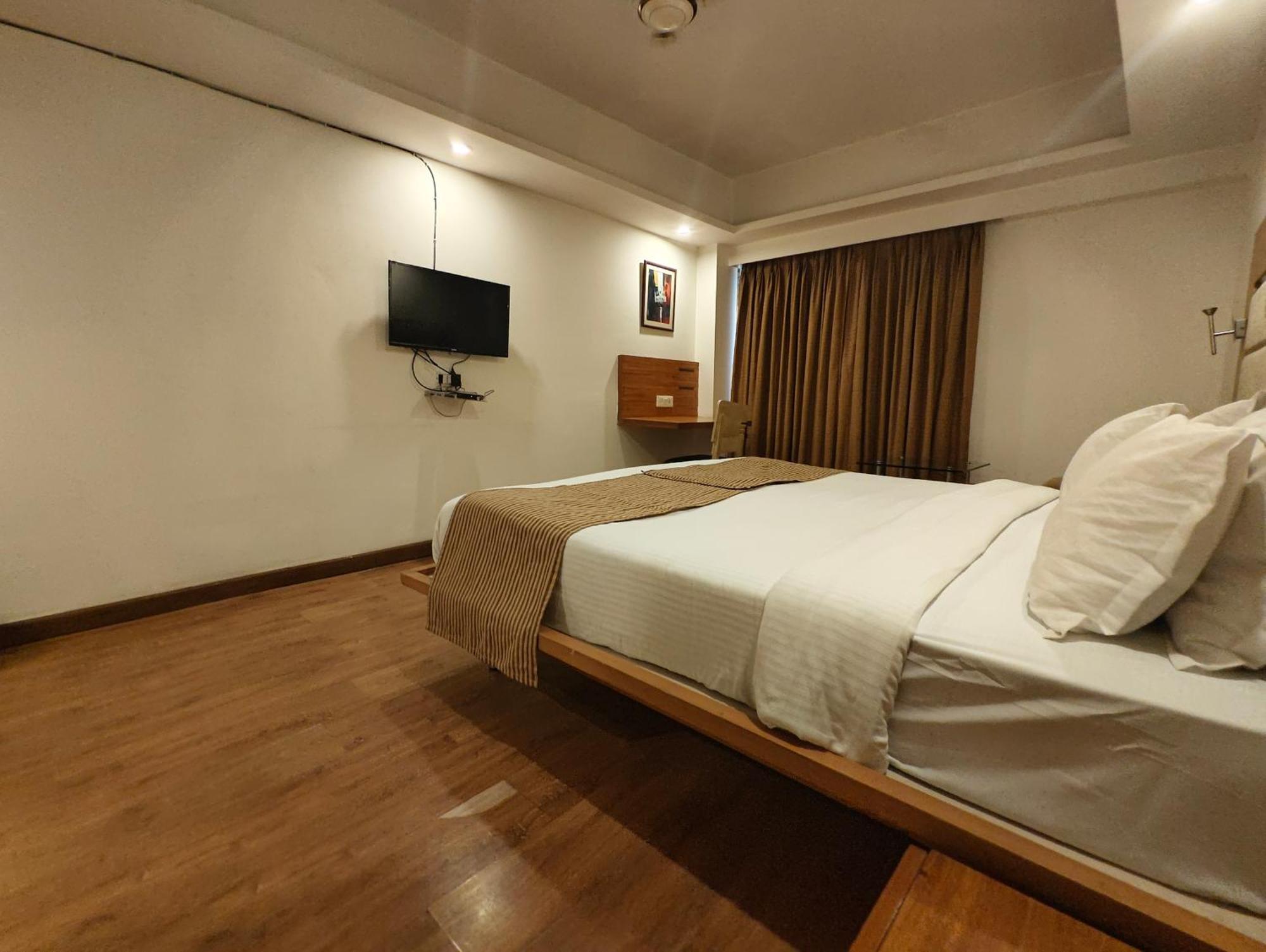 The Sky Comfort, Vejalpur Hotel 3*