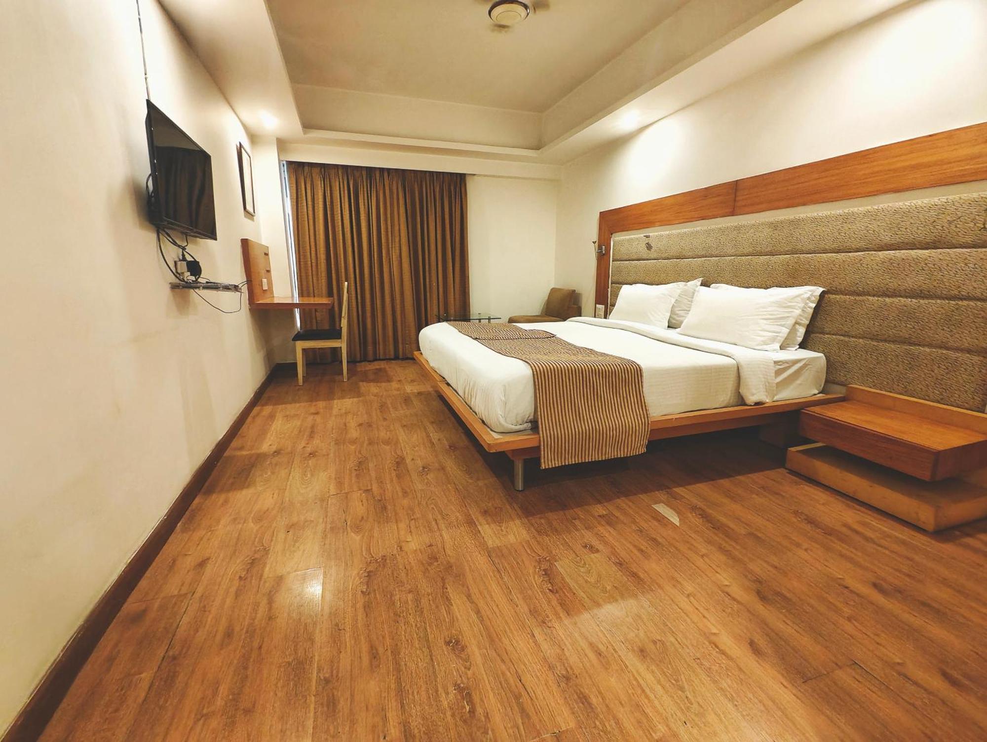 Hotel The Sky Comfort, Vejalpur Ahmedabad