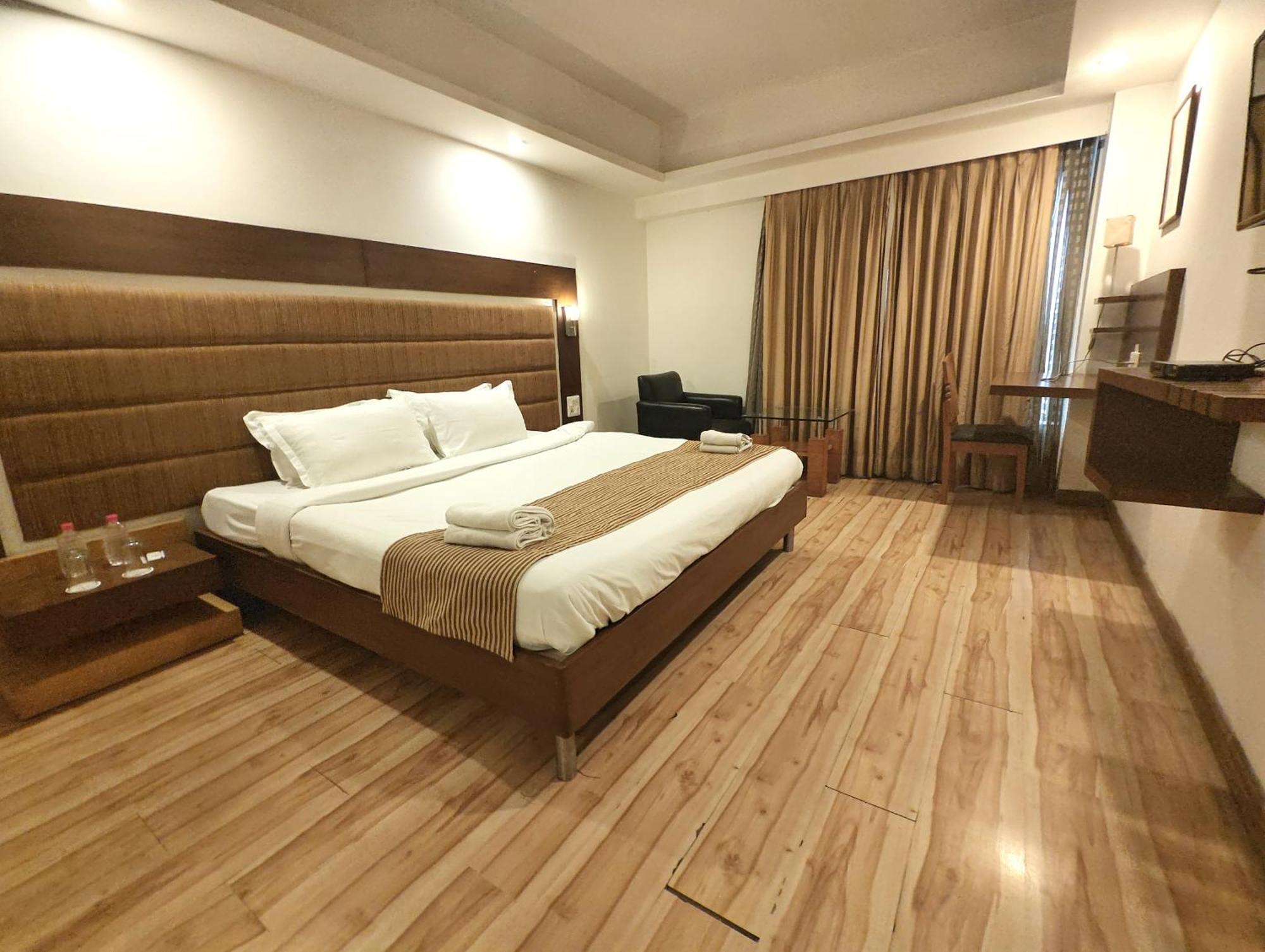 Hotel The Sky Comfort, Vejalpur Ahmedabad