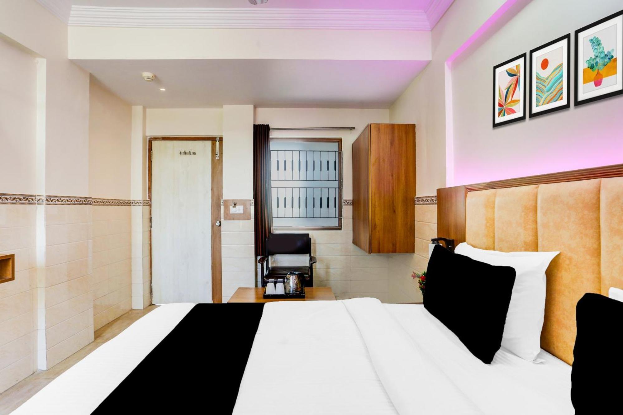 Collection O Ahmedabad Airport Formerly Hotel Runway Inn Hotel