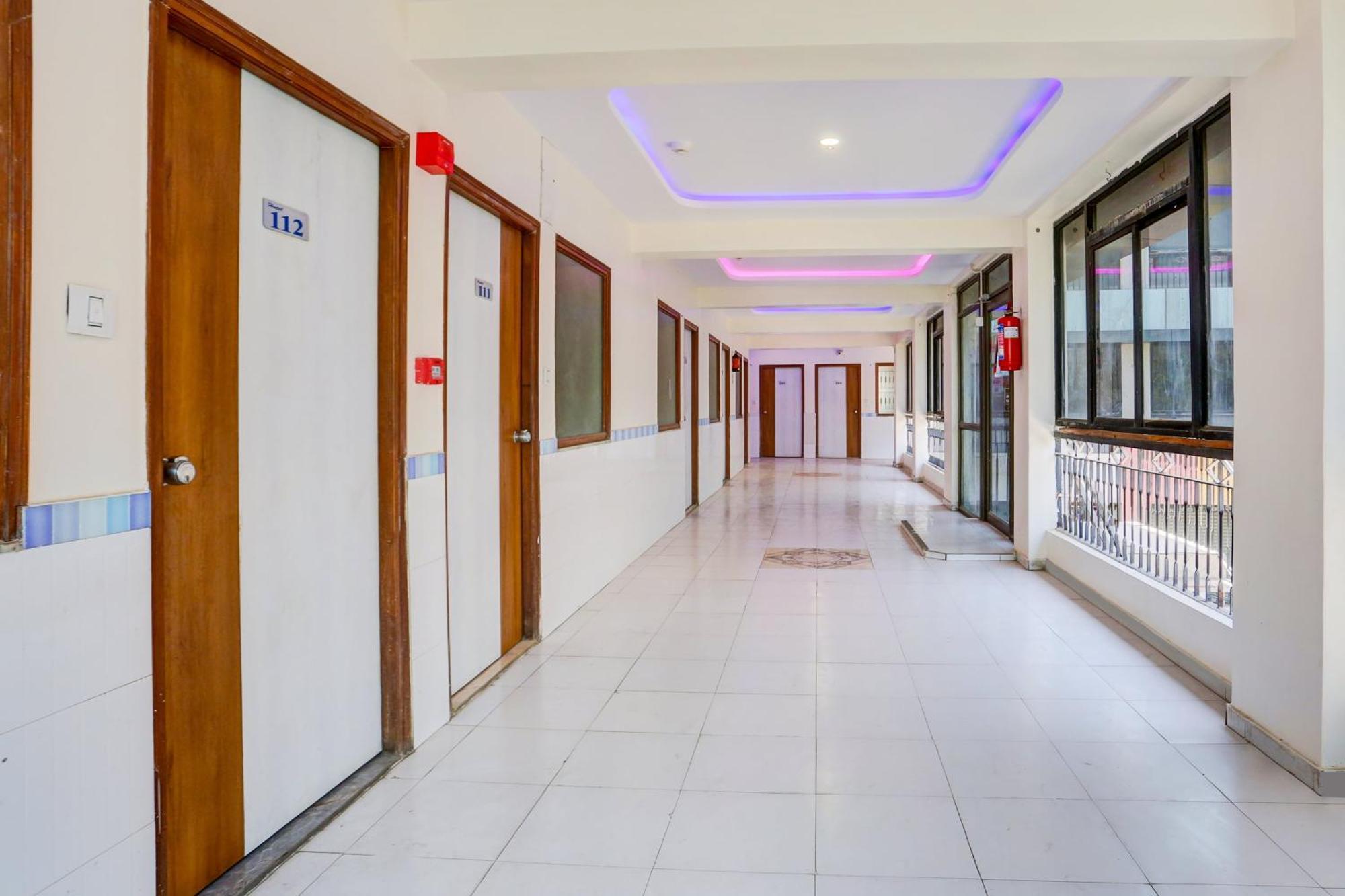 Hotel Collection O Ahmedabad Airport Formerly Hotel Runway Inn