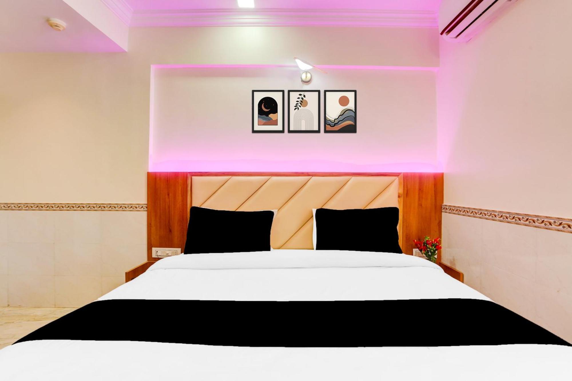 Collection O Ahmedabad Airport Formerly Hotel Runway Inn Hotel Ahmedabad