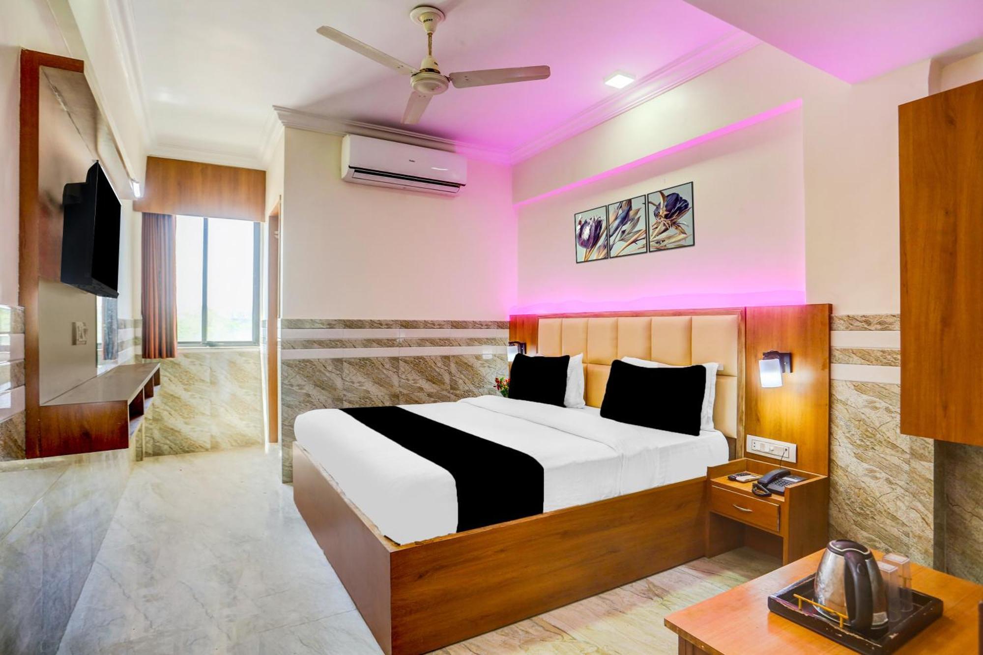 Hotel Collection O Ahmedabad Airport Formerly Hotel Runway Inn Ahmedabad