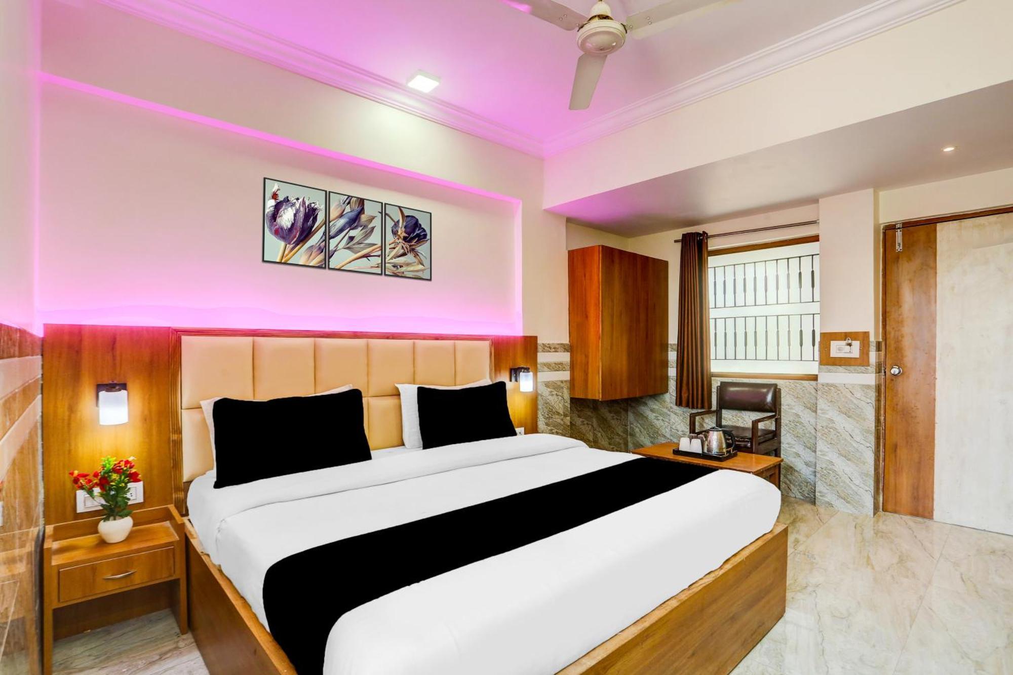 Collection O Ahmedabad Airport Formerly Hotel Runway Inn Hotel 2*