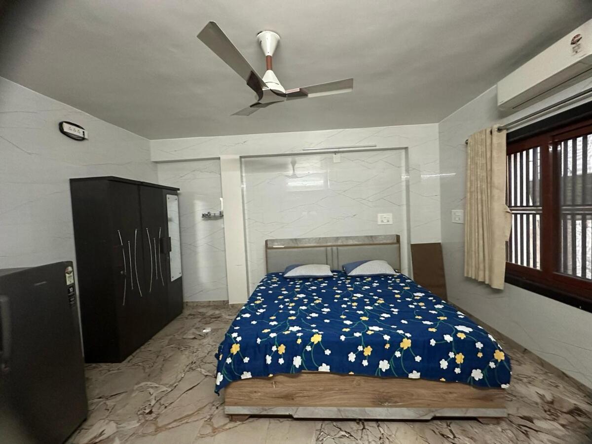 Apartment S G Highway Ahmedabad
