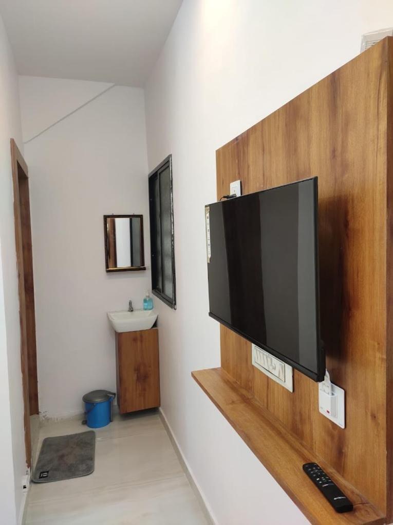 Airport View Hotel Ahmedabad