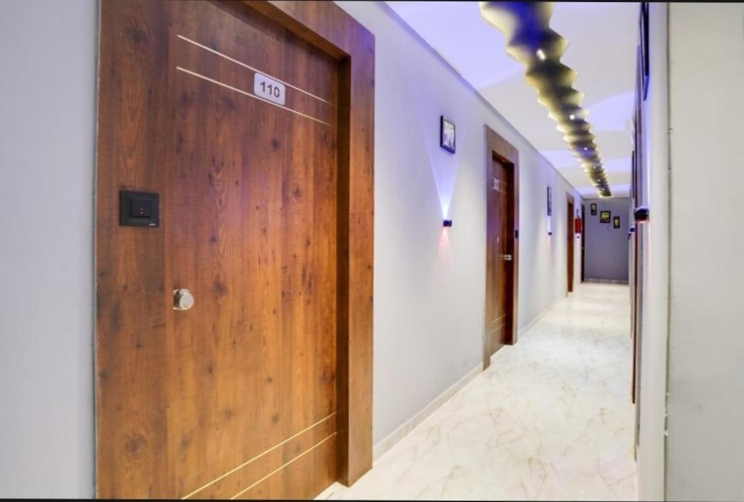 Pacific View Hotel 5*