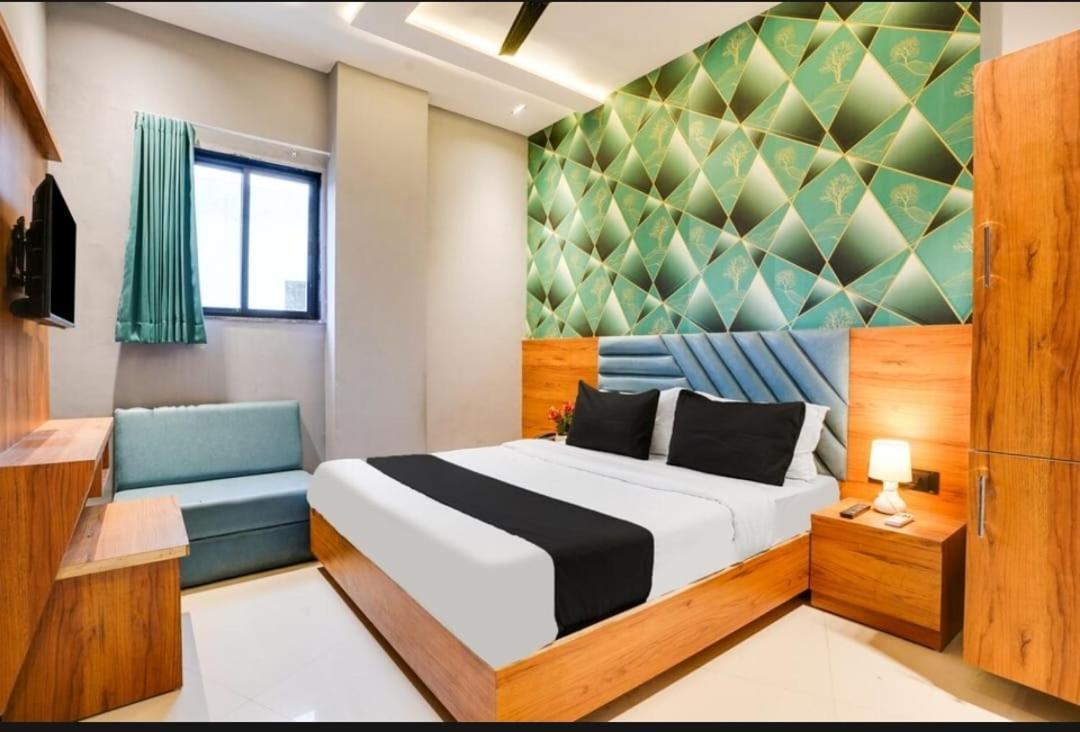 Pacific View Hotel Ahmedabad