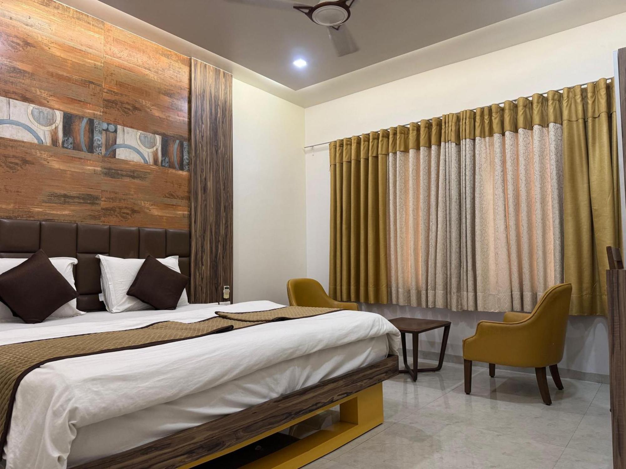 Kabir Hotel