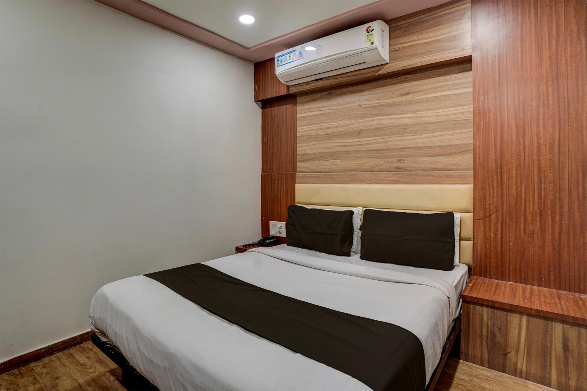 Hotel O Palak Palace Hotel