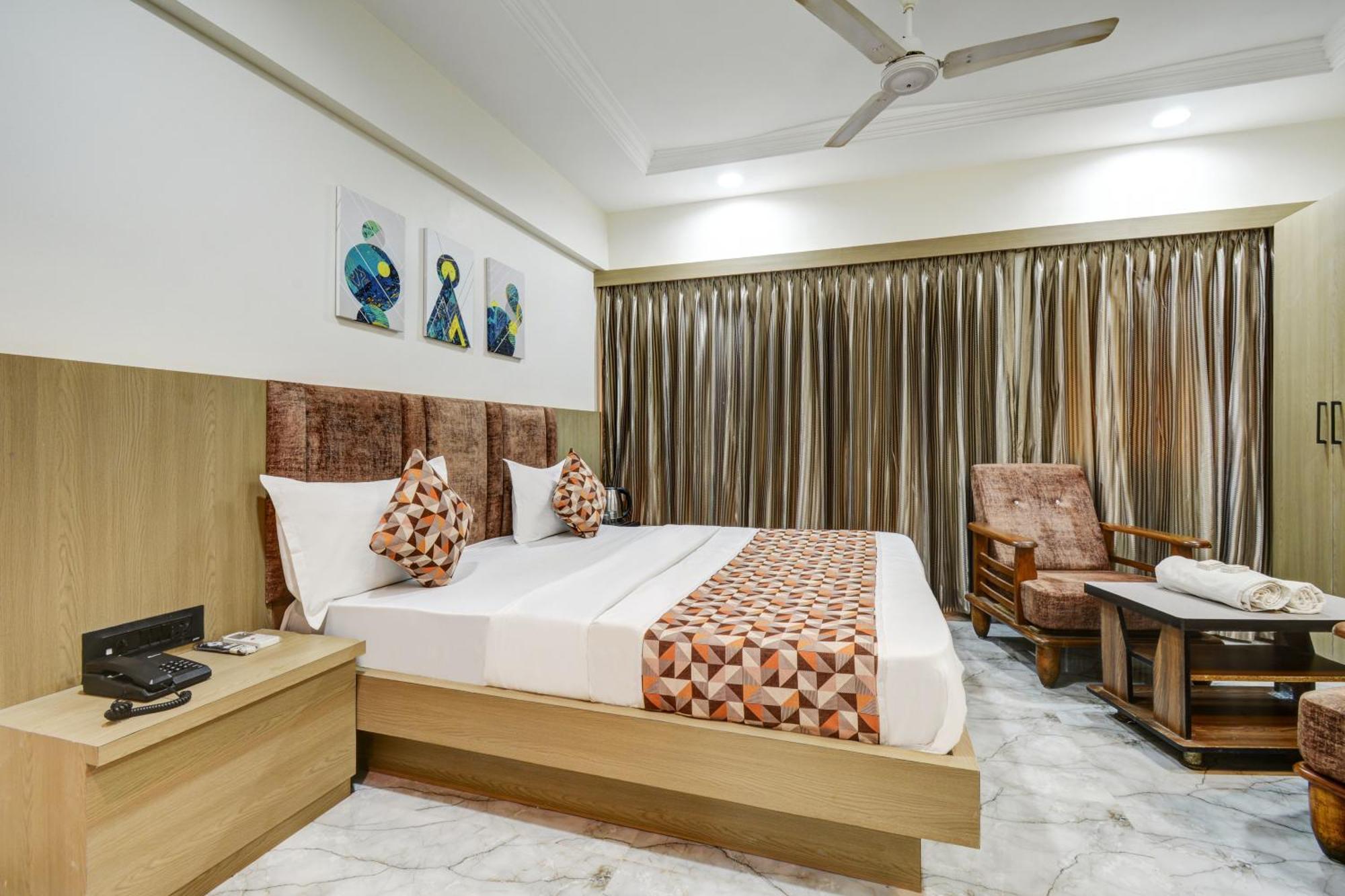 Royal Stay, Pakwan Sg Highway Hotel 3*