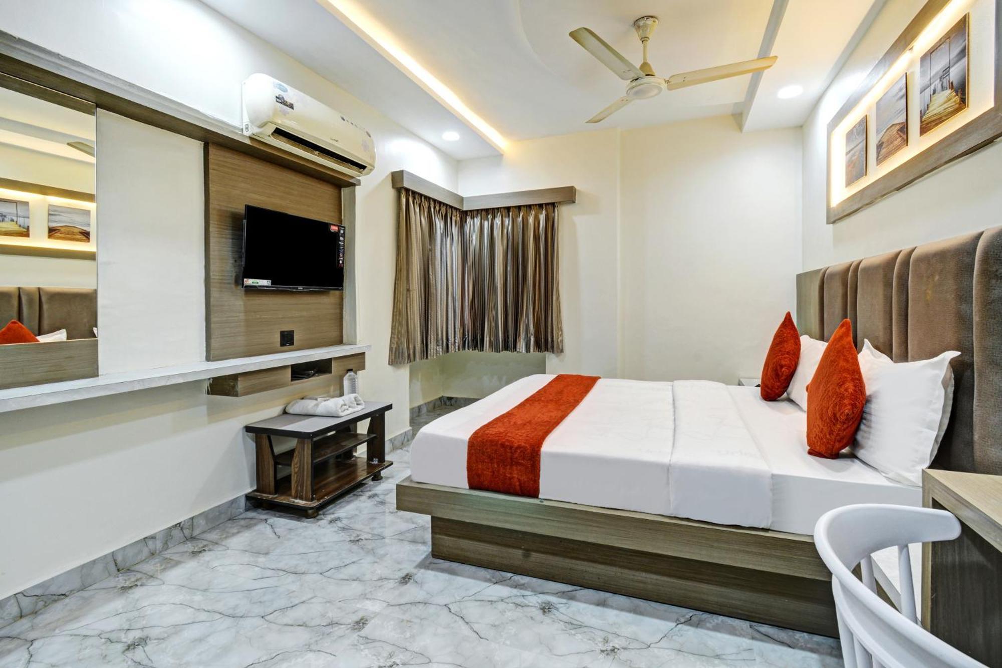 Royal Stay, Pakwan Sg Highway Hotel 3*