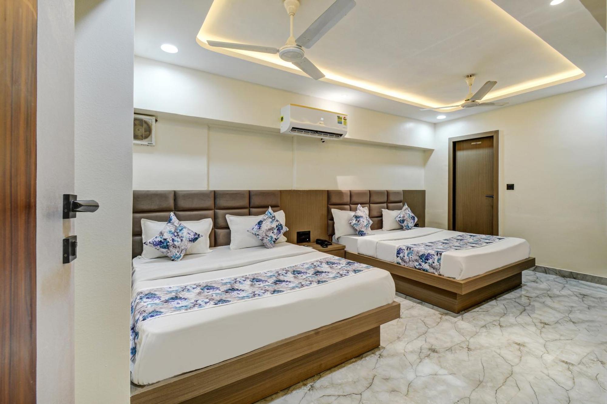 Royal Stay, Pakwan Sg Highway 3*