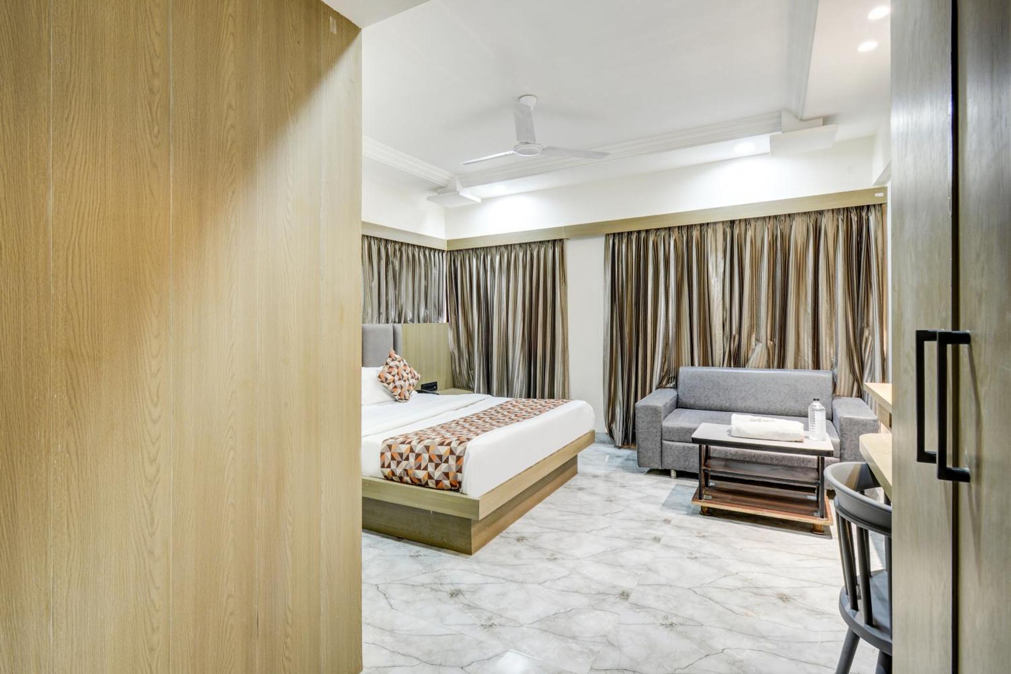 Royal Stay, Pakwan Sg Highway Hotel