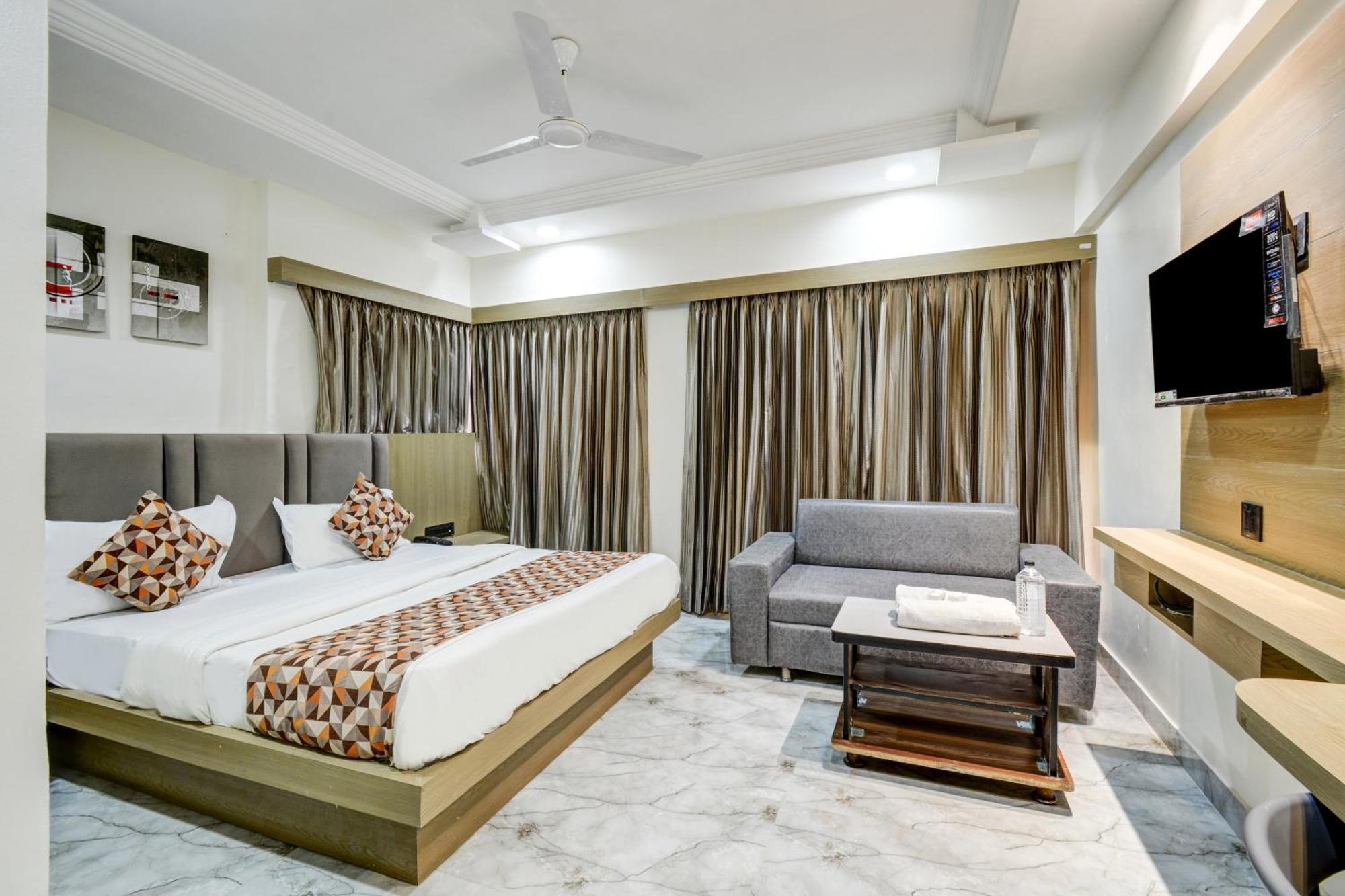 Royal Stay, Pakwan Sg Highway Hotel 3*