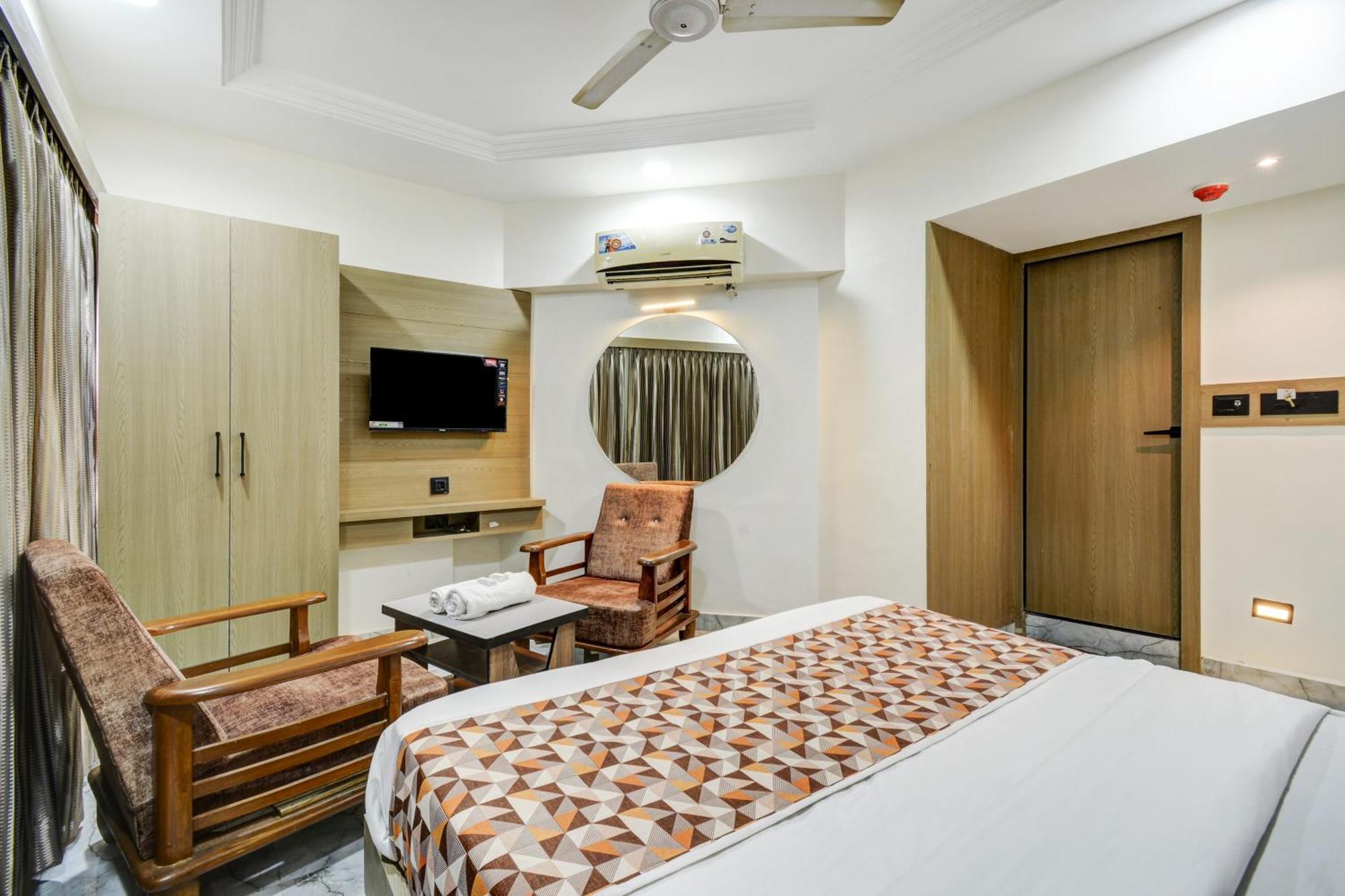 Hotel Royal Stay, Pakwan Sg Highway 3*