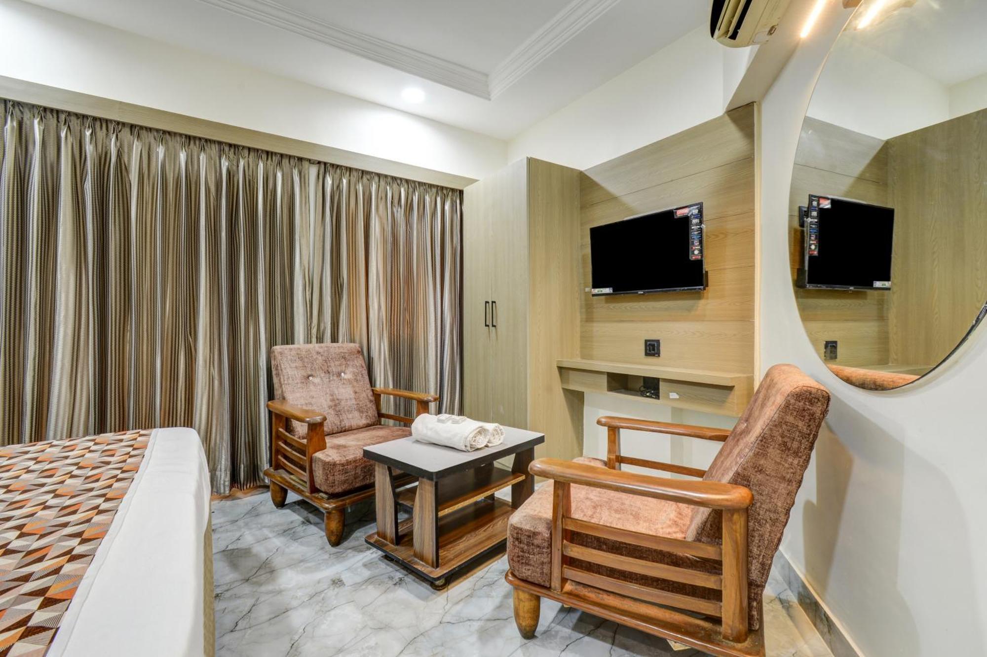 Royal Stay, Pakwan Sg Highway 3* Ahmedabad