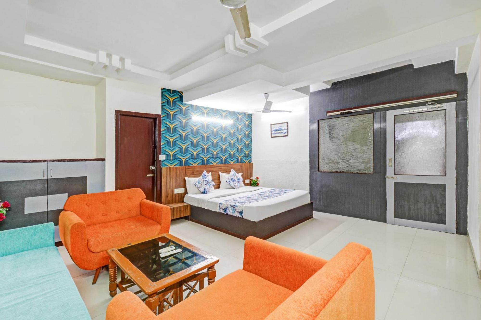 Hotel Royal Stay, Pakwan Sg Highway 3*