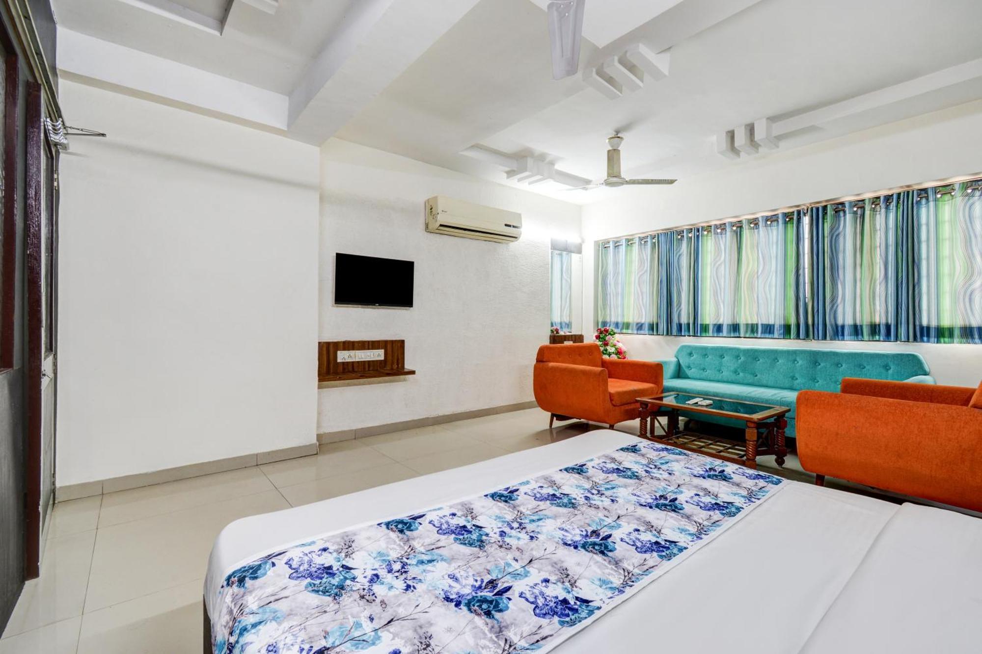 Royal Stay, Pakwan Sg Highway Ahmedabad