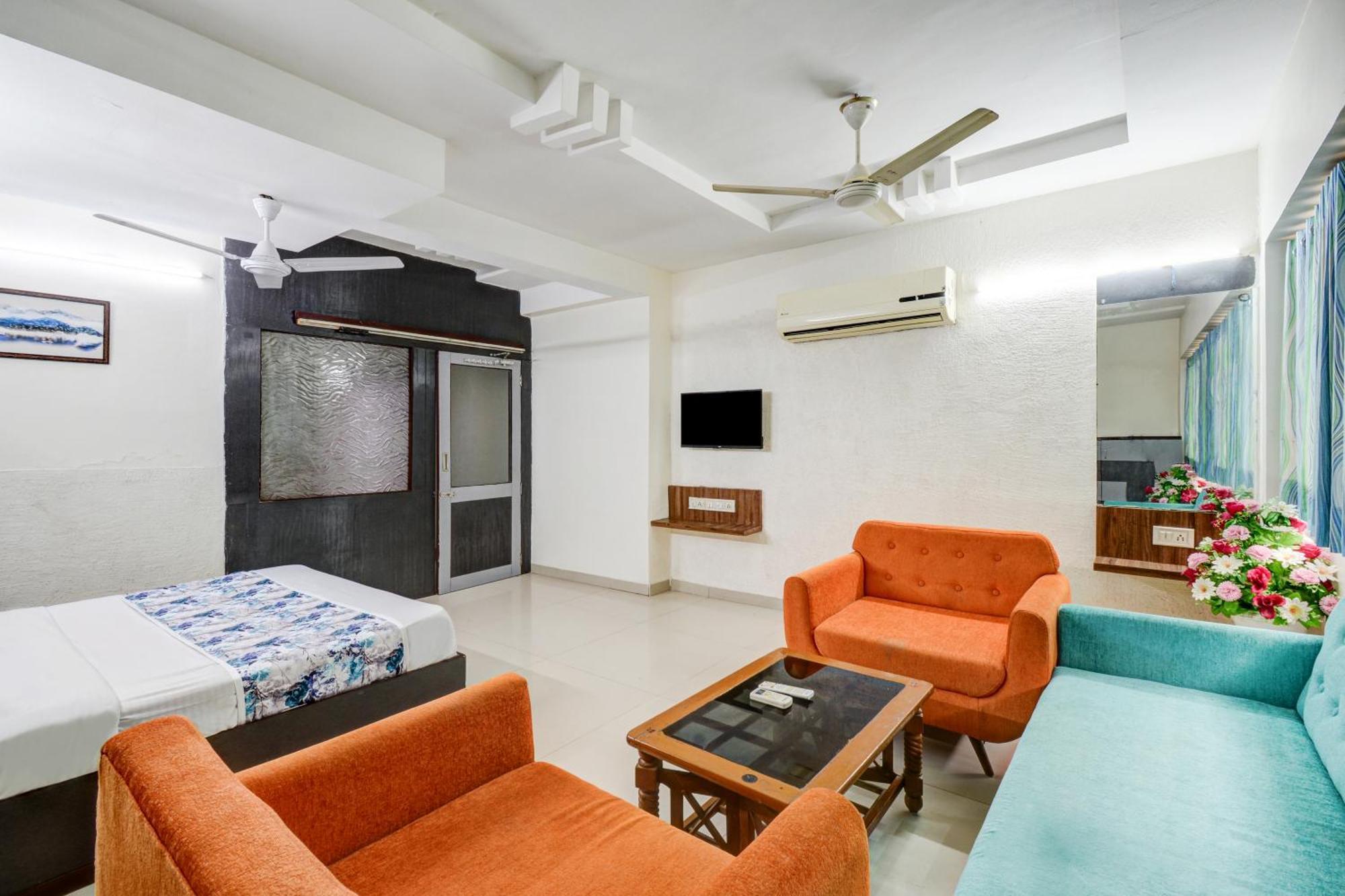 Royal Stay, Pakwan Sg Highway 3* Ahmedabad