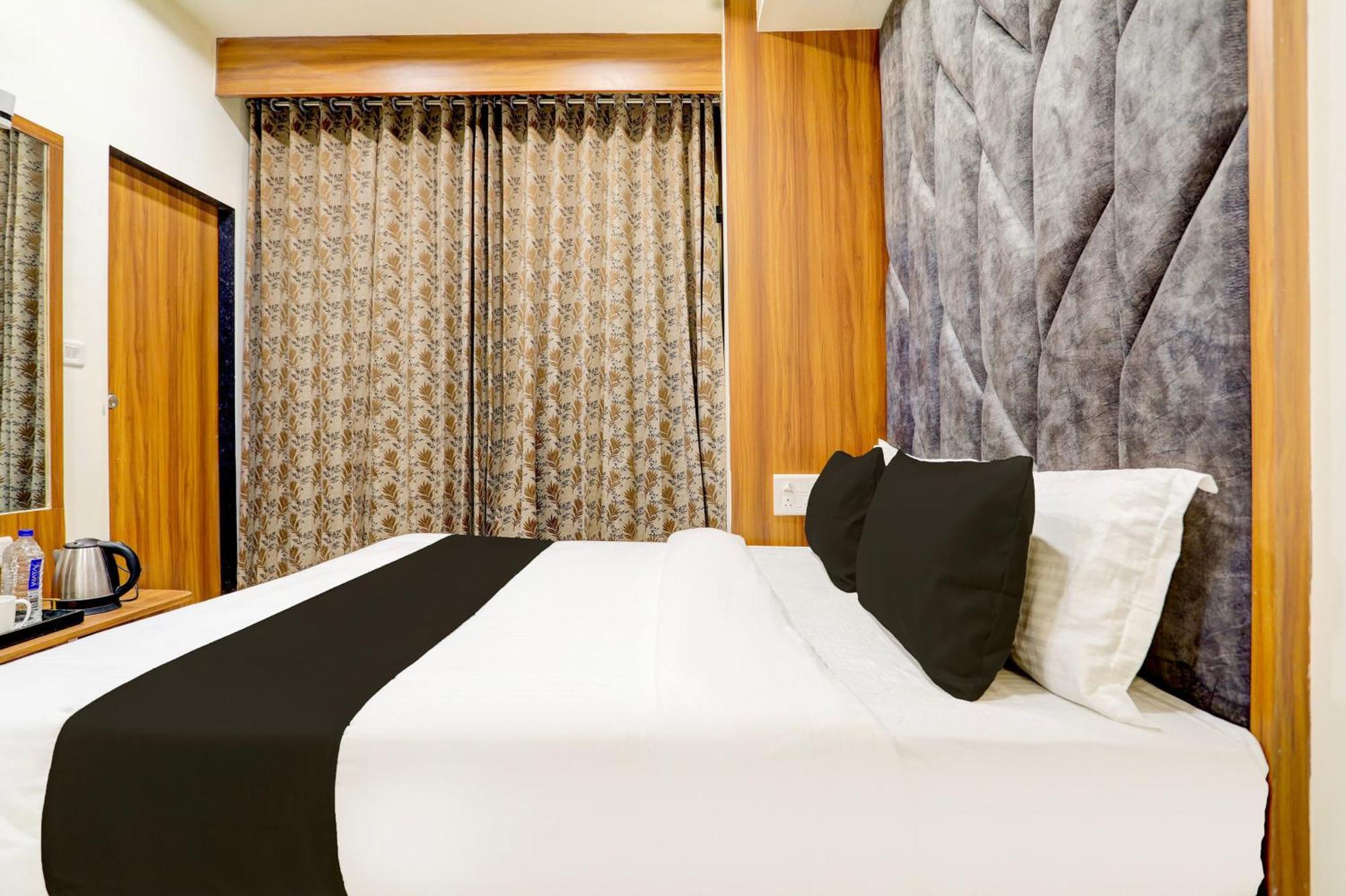 O Sun Light Hotel Ahmedabad