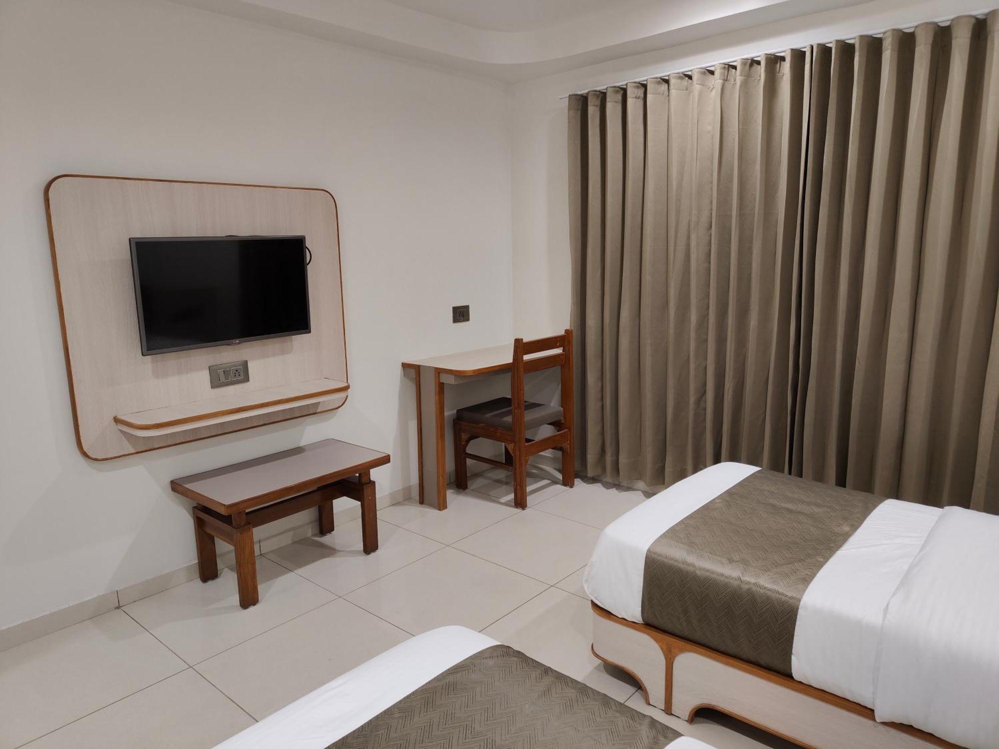 Kozar Hotel Ahmedabad