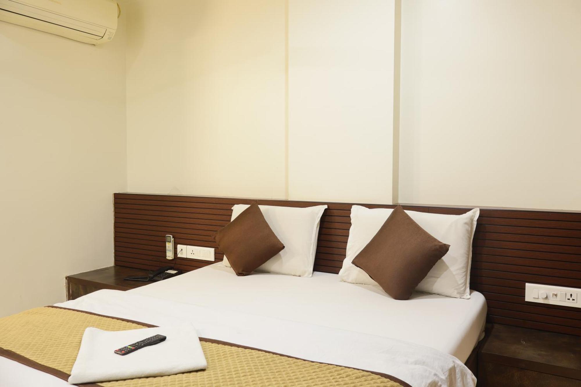 Hotel Kabir 3*