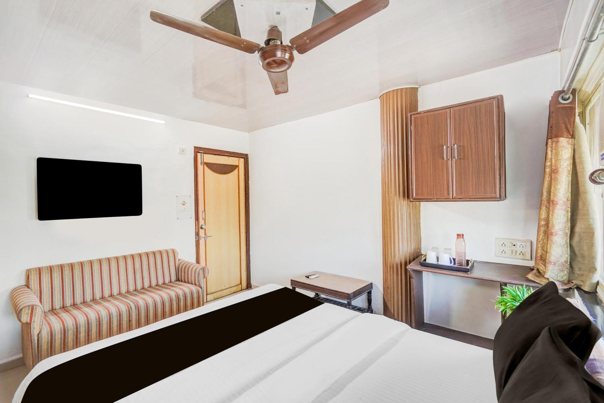 Super Collection O Maninagar East Formerly Maninagar Residency