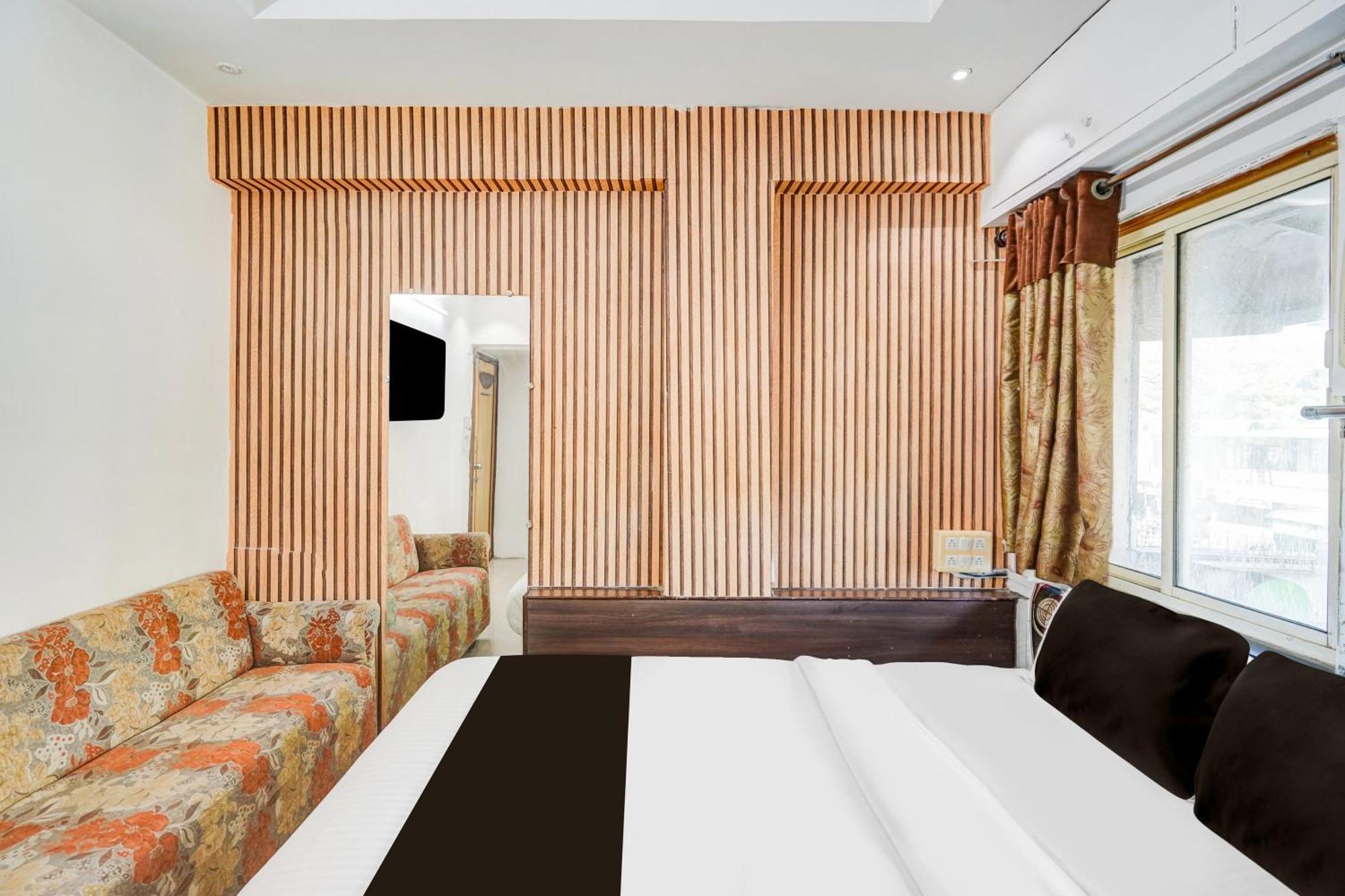Super Collection O Maninagar East Formerly Maninagar Residency Hotel