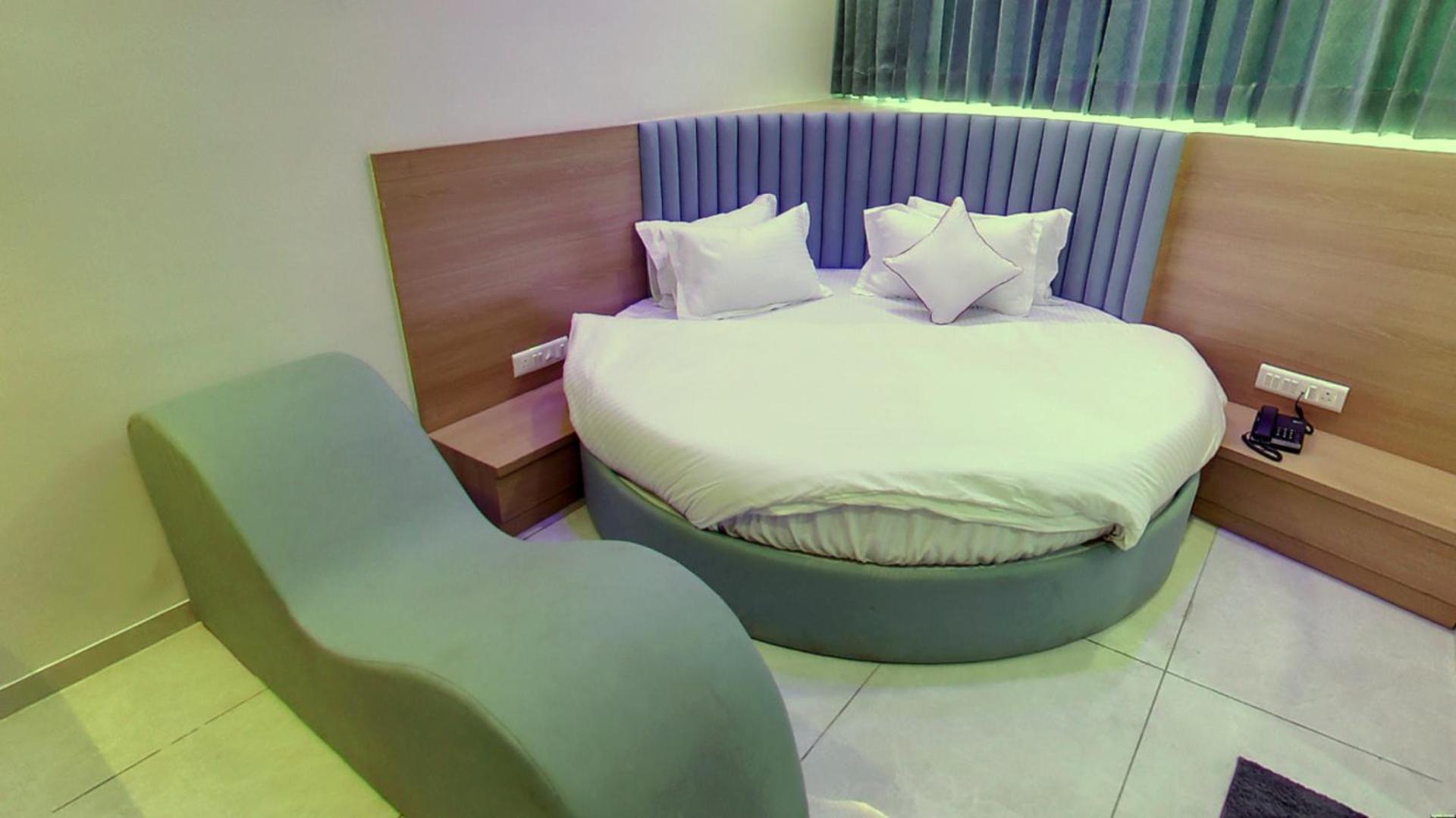 Grand Acme Hotel 3*