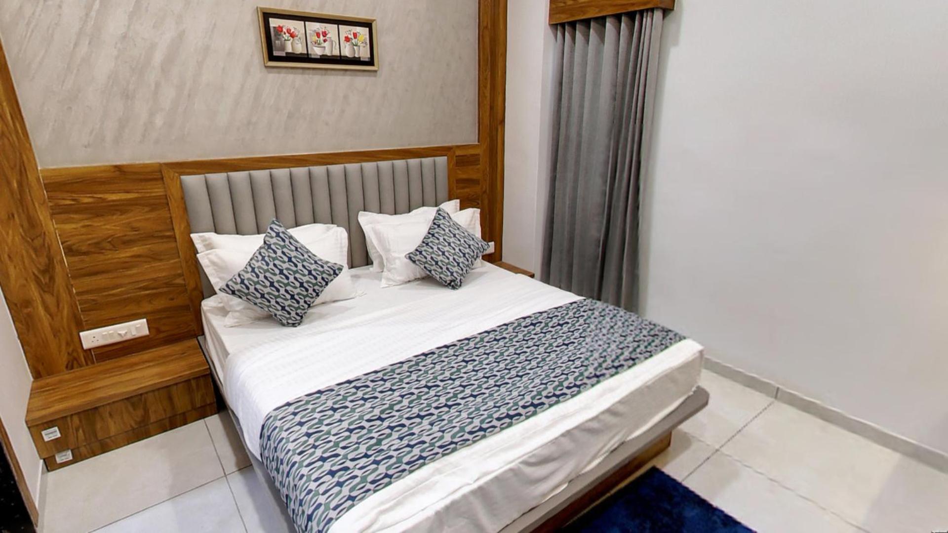 Hotel Grand Acme Ahmedabad