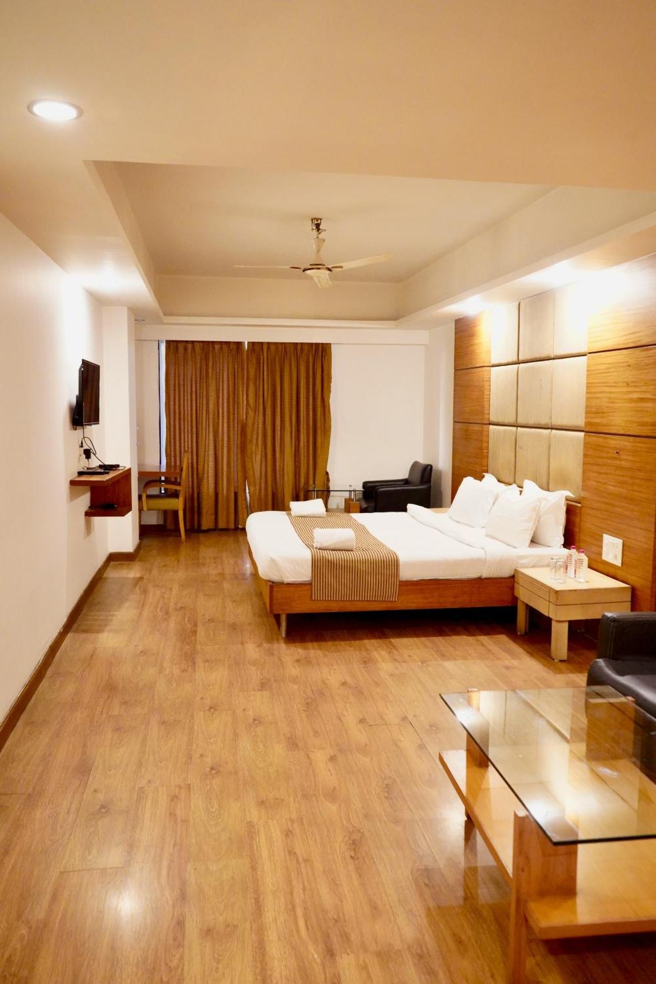 The Sky Comfort, Vejalpur 3* Ahmedabad