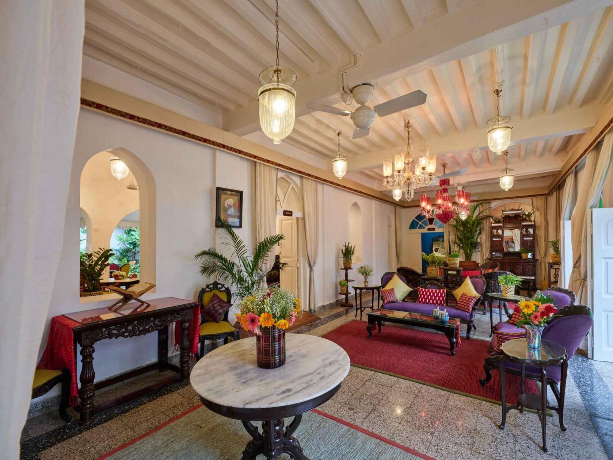 Justa Diwans Hotel