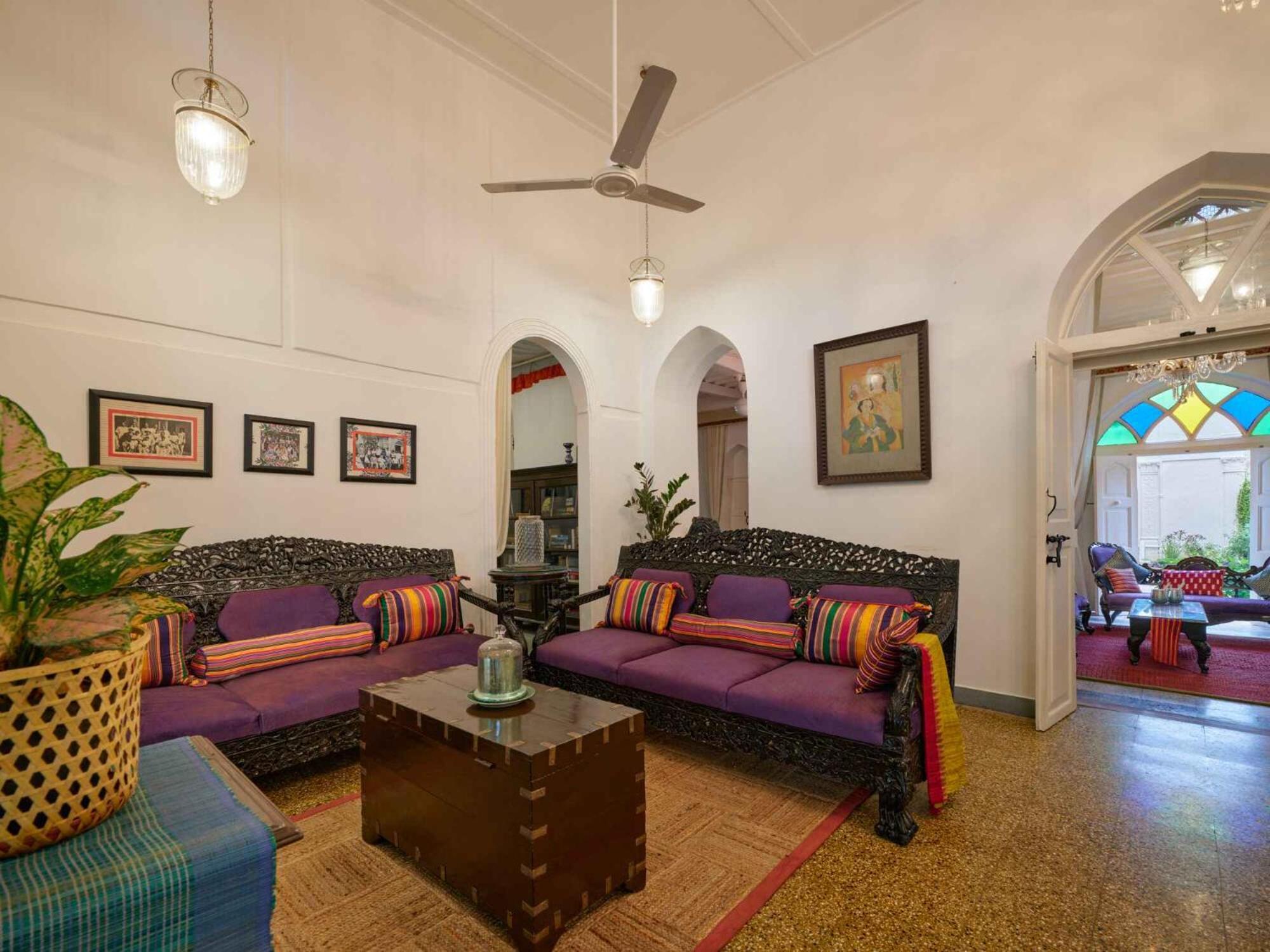 Hotel Justa Diwans Ahmedabad