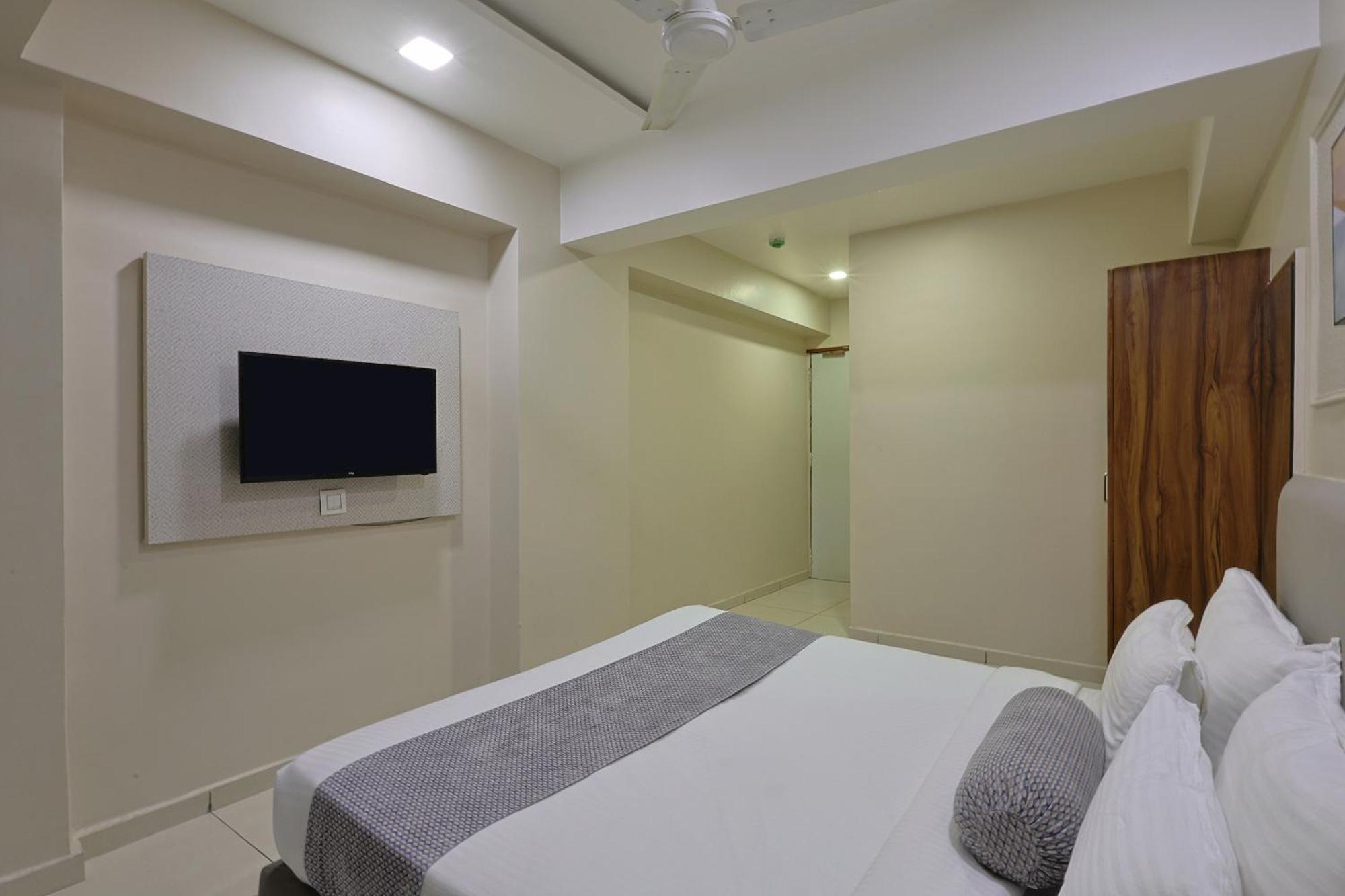 Shaligram Hotel Ahmedabad