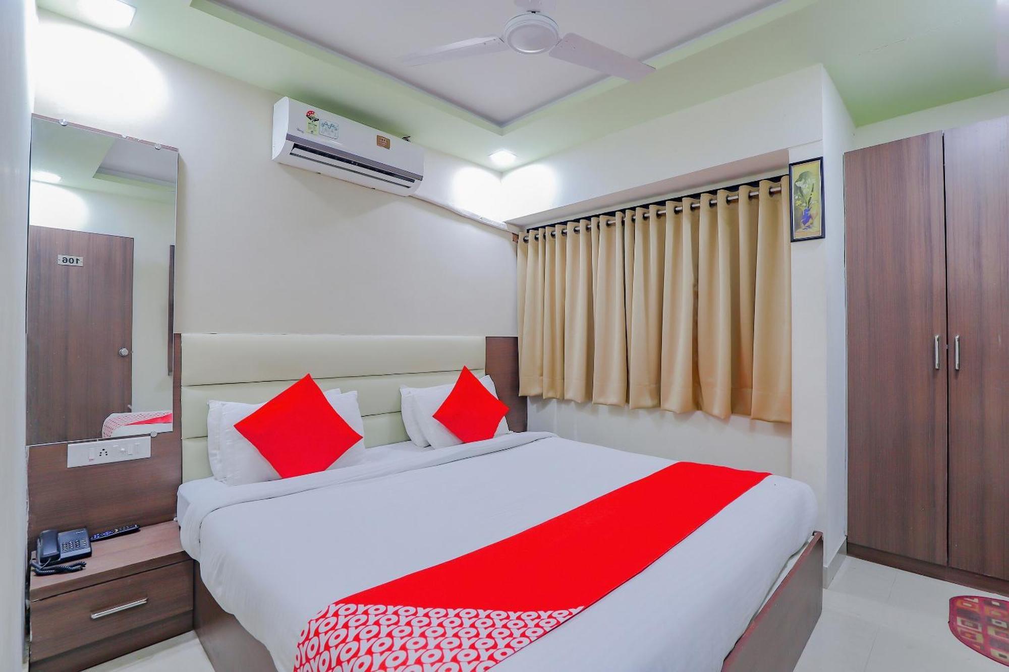 Hotel O Greenwood Ahmedabad