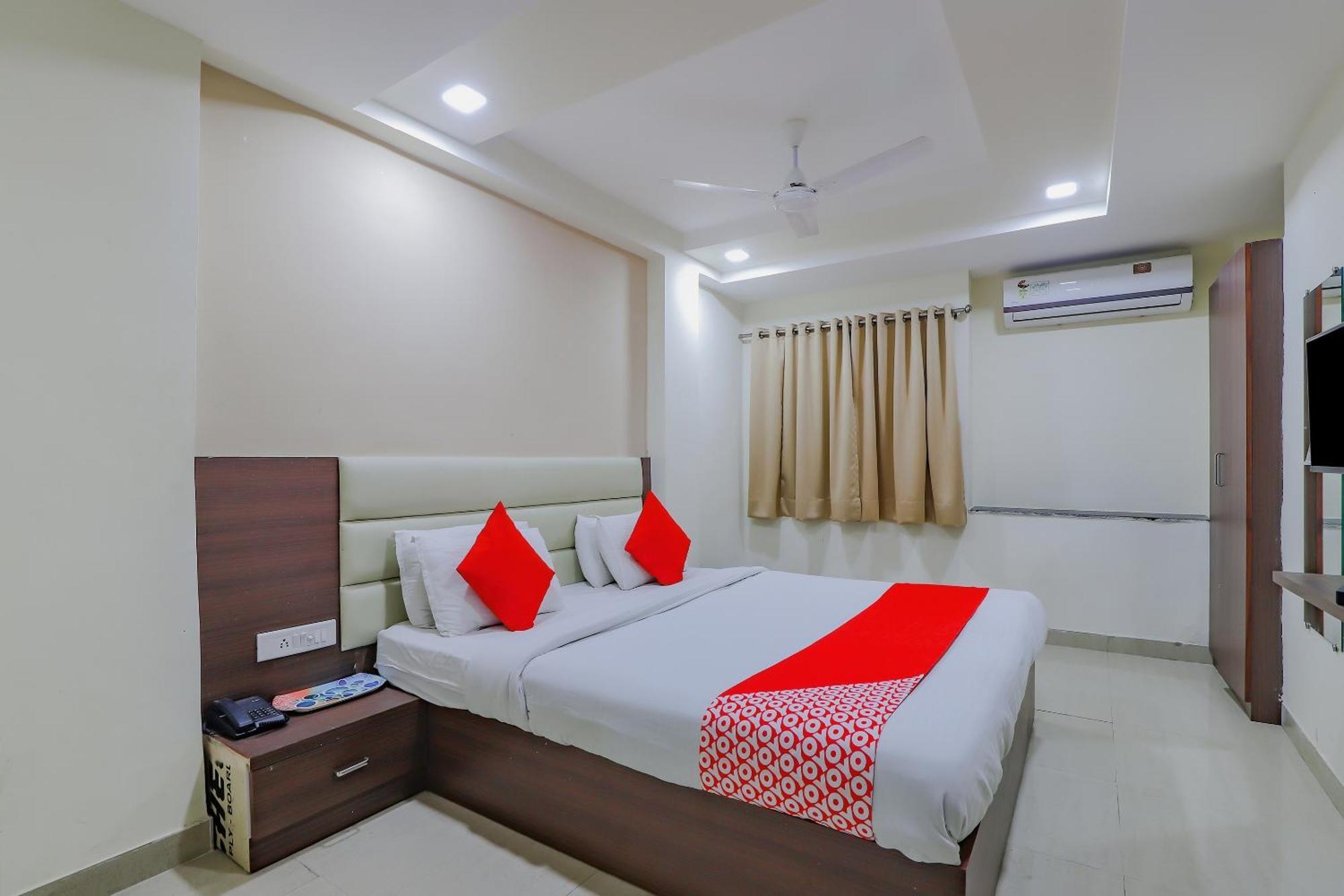 Hotel O Greenwood 4* Ahmedabad