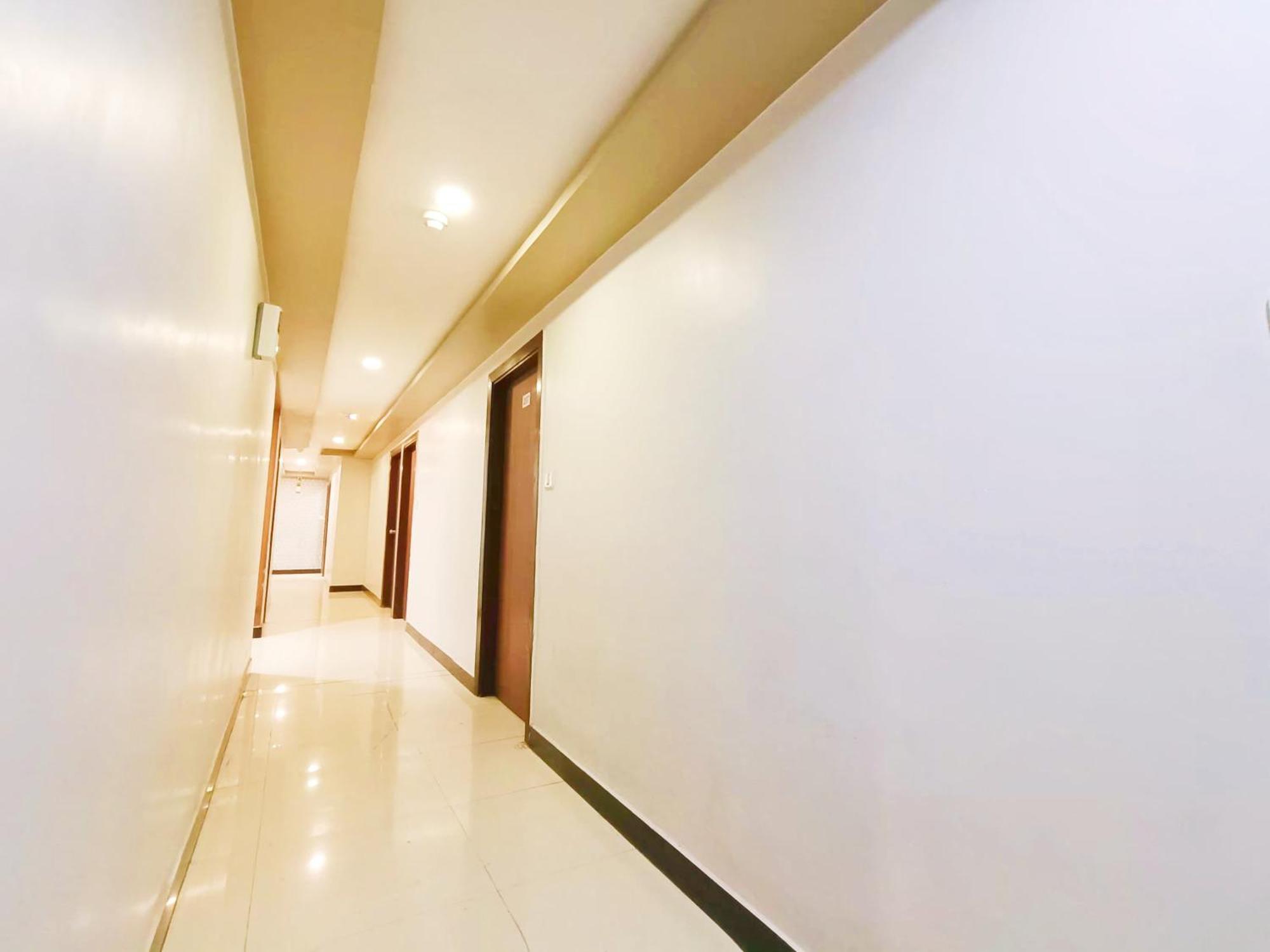 Anushri Hotel