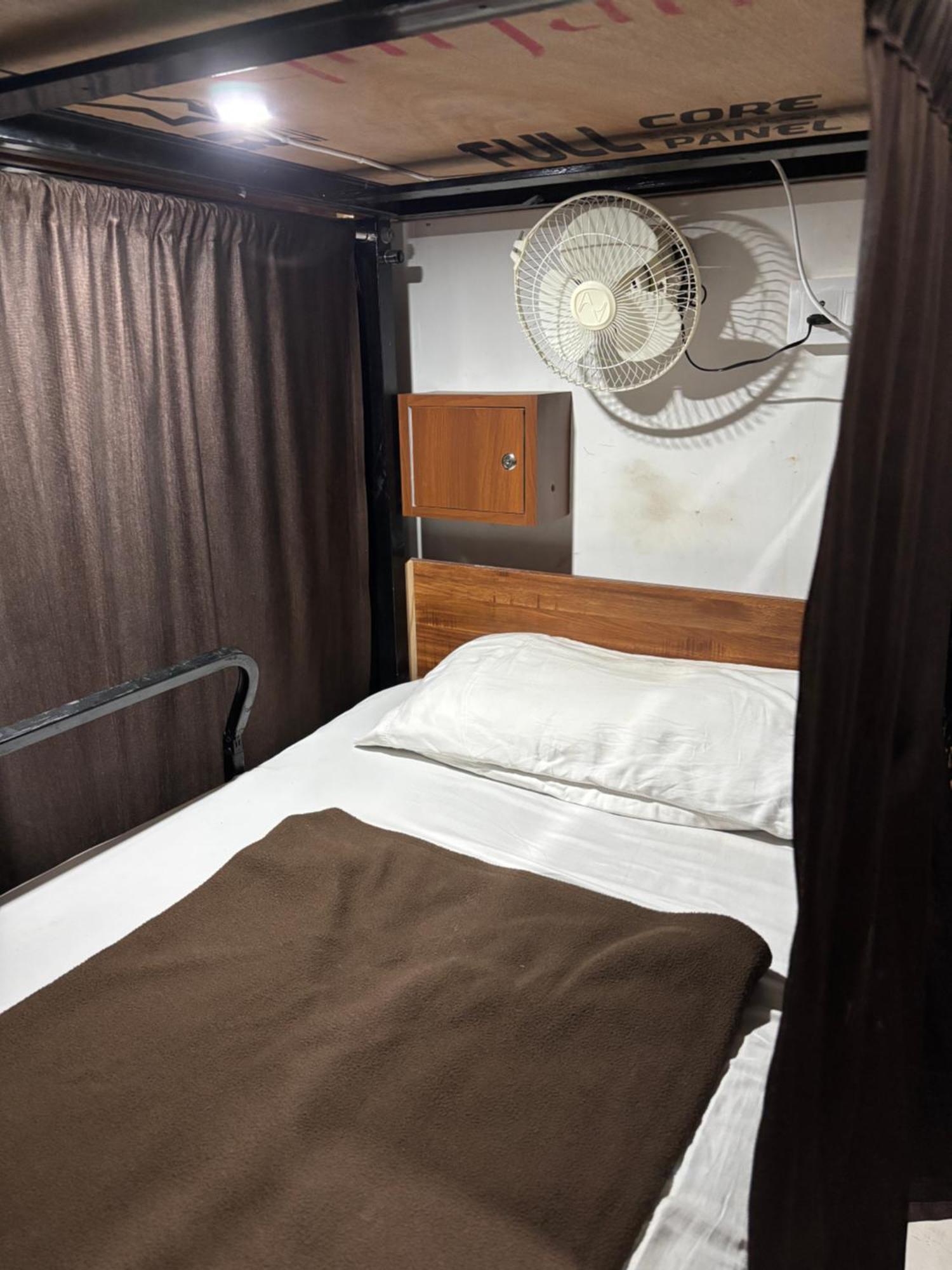 Aaram Ac * Ahmedabad