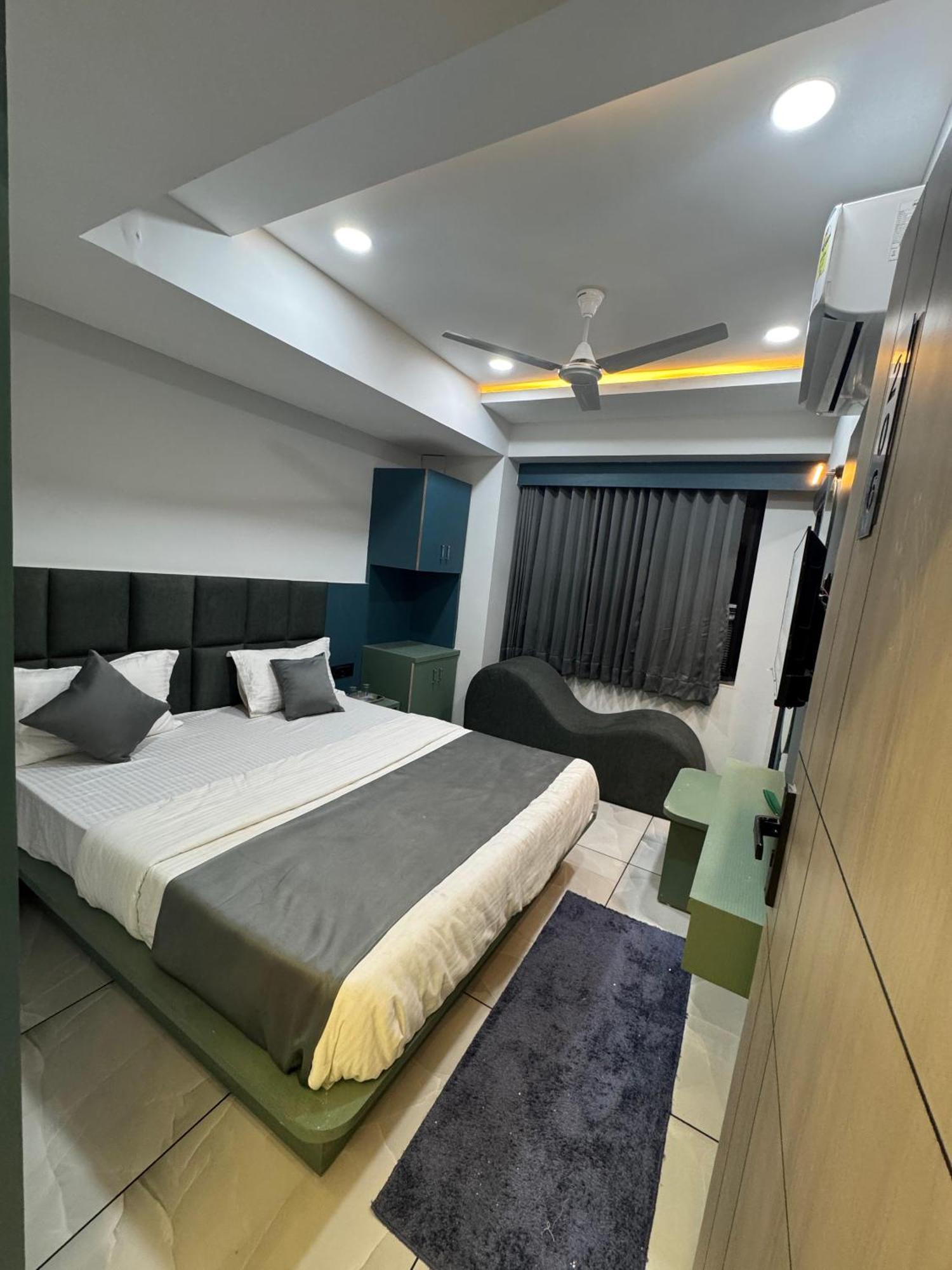 Hotel Hr1st 3*